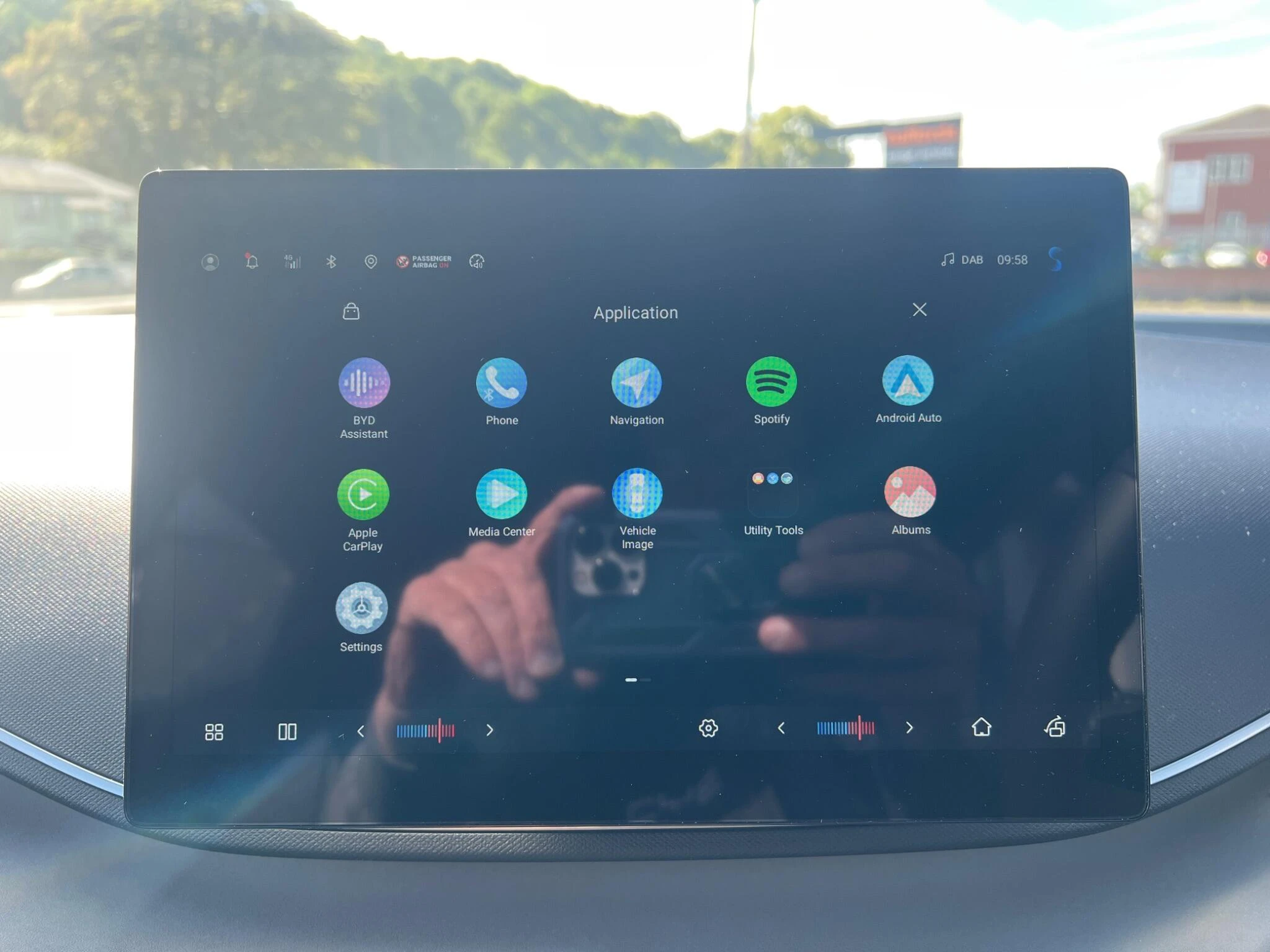 Vehicle image 30