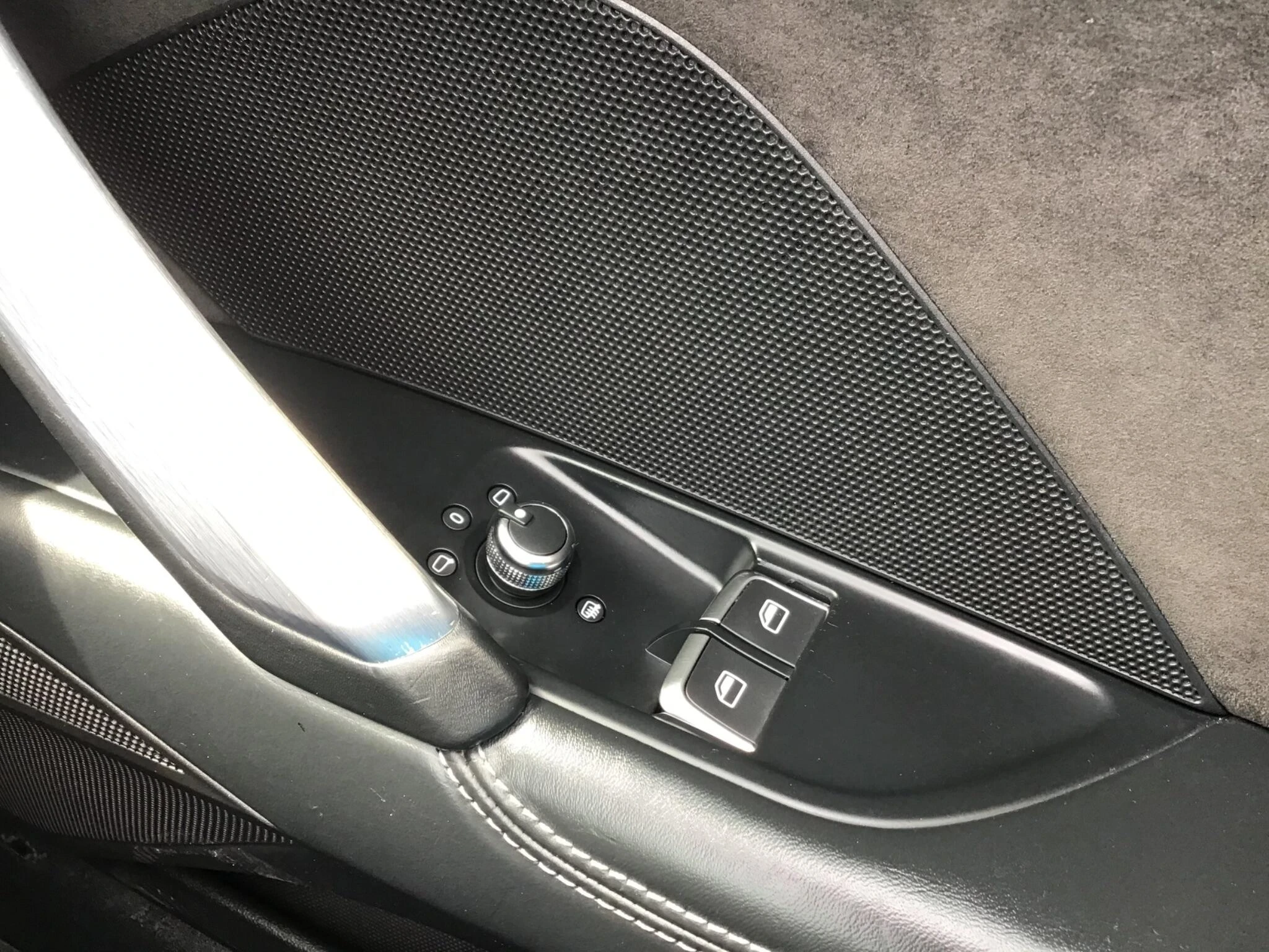 Vehicle image 39