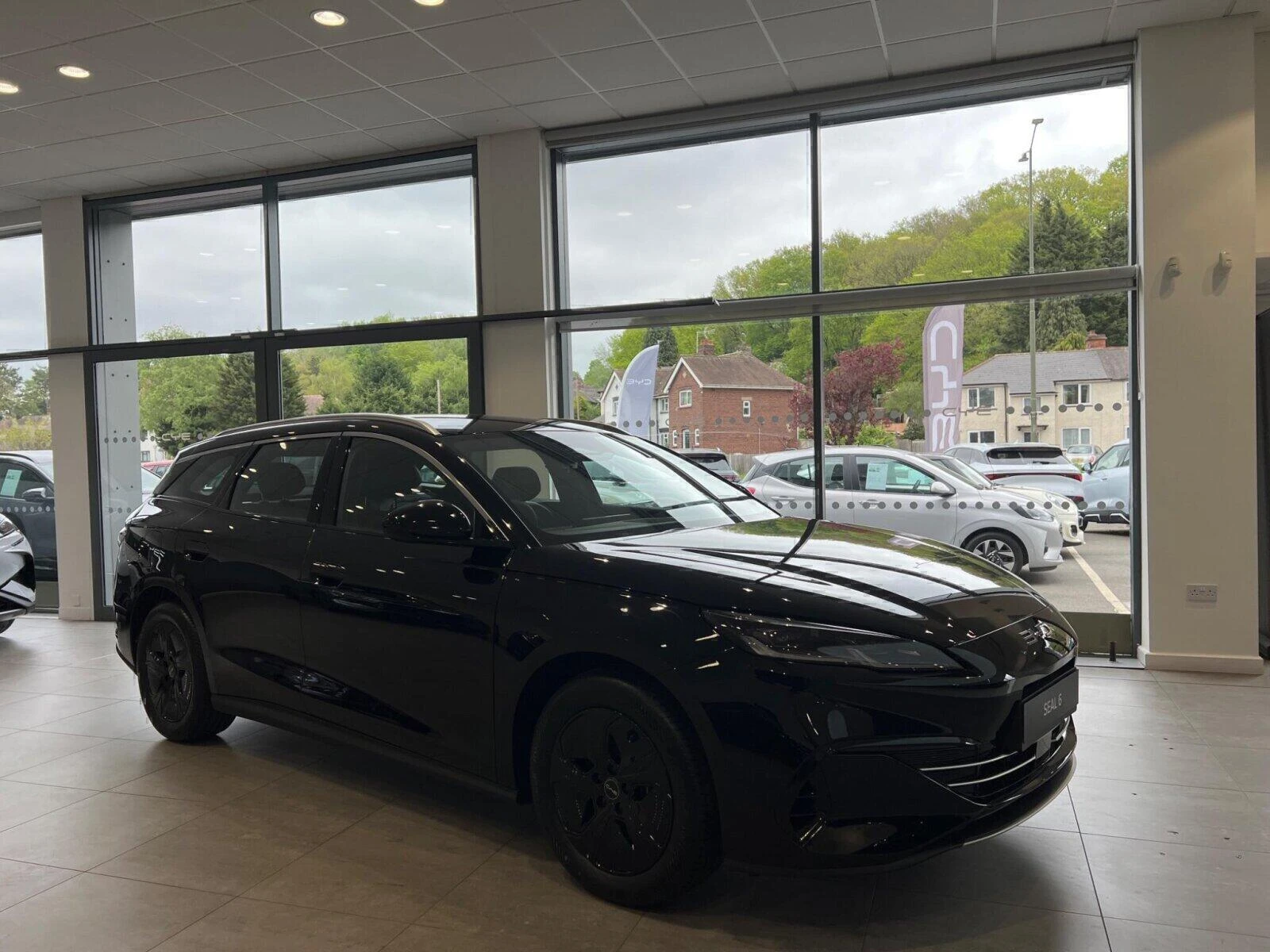 Vehicle image 48