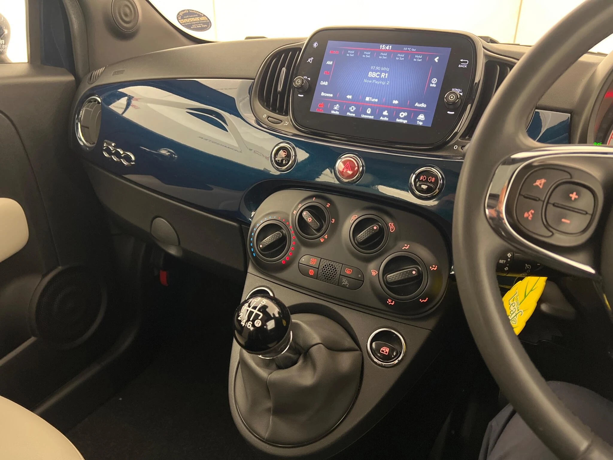 Vehicle image 23