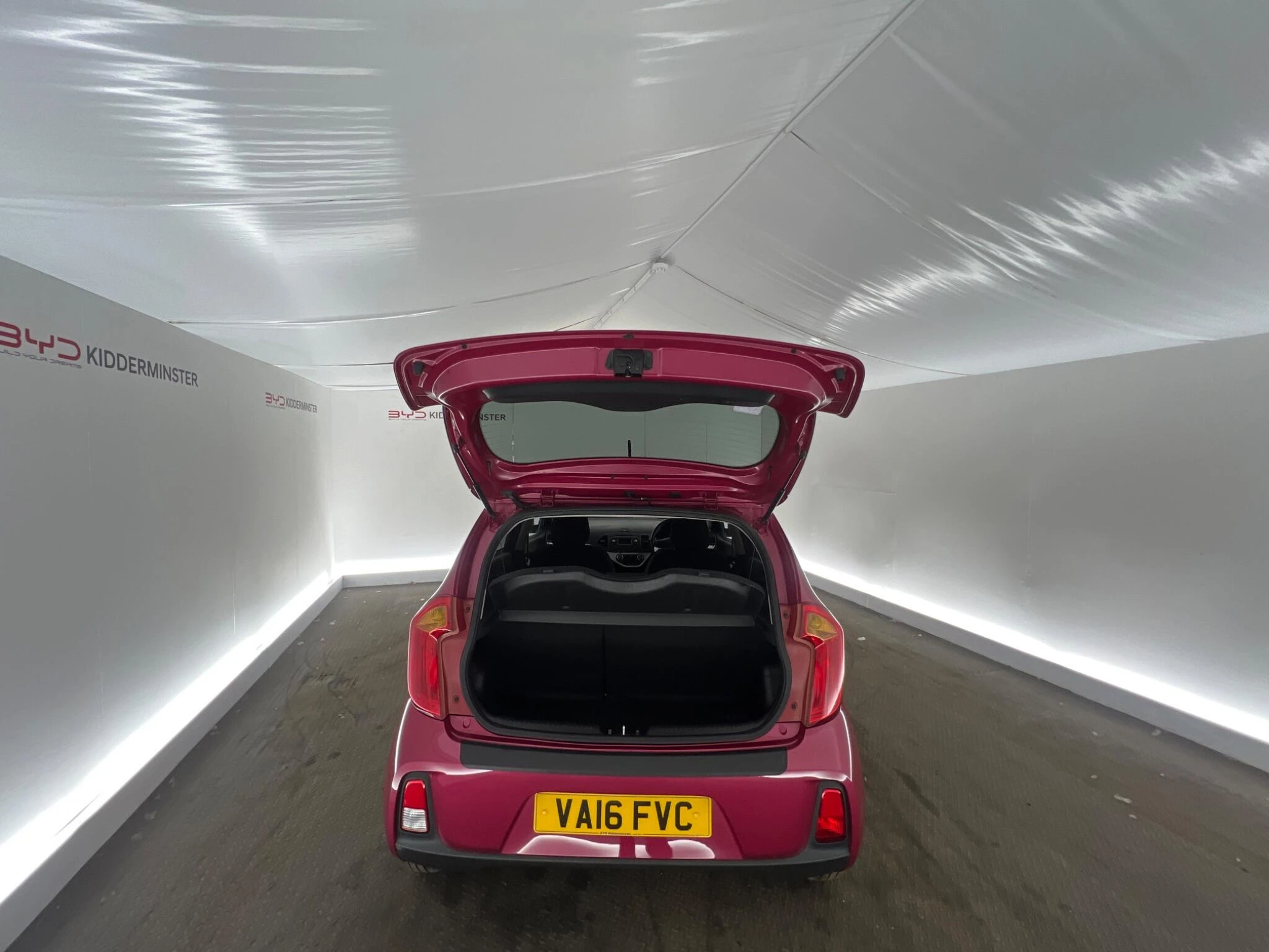 Vehicle image 38