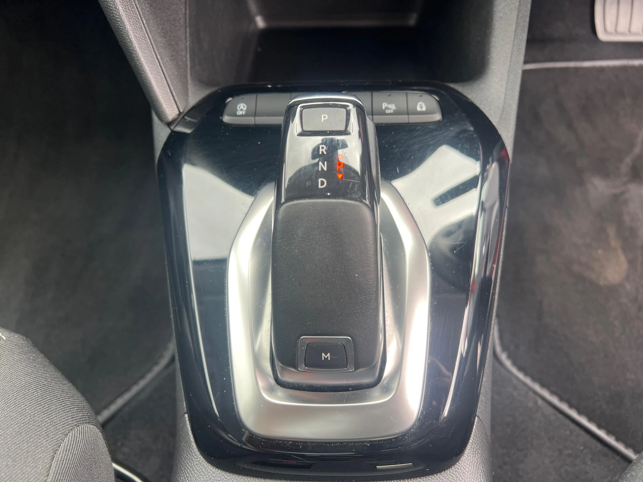 Vehicle image 20