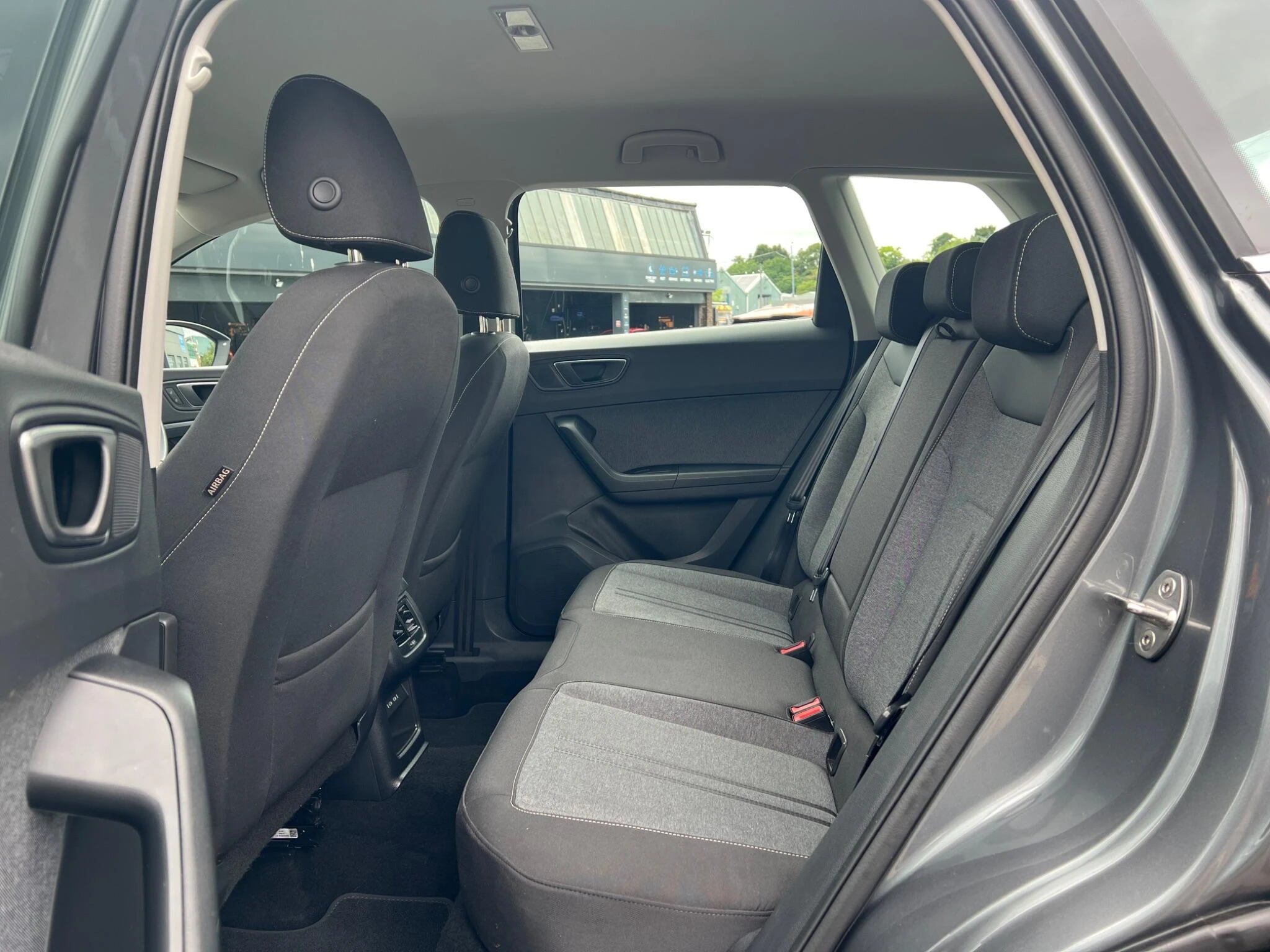 Vehicle image 18