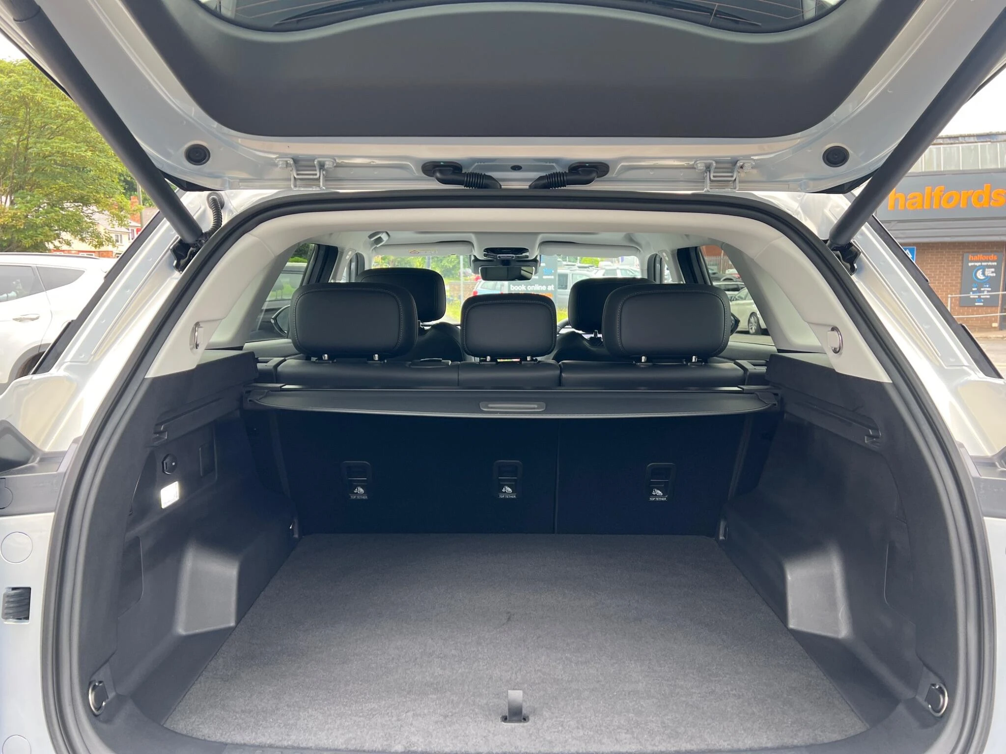 Vehicle image 45
