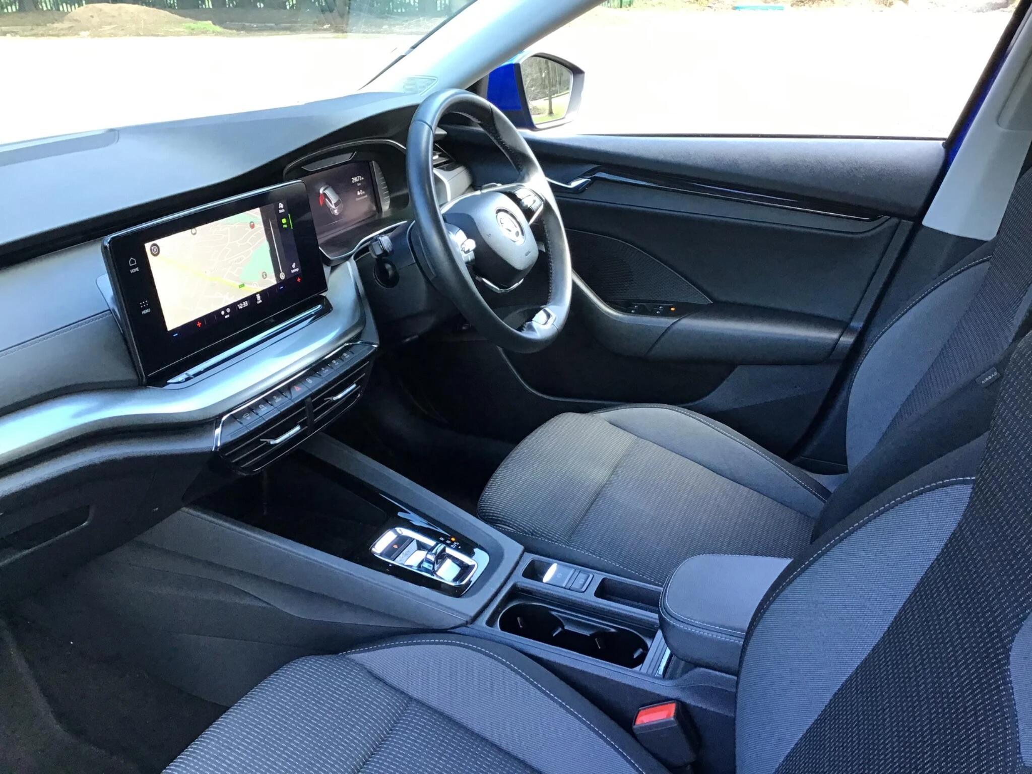 Vehicle image 39