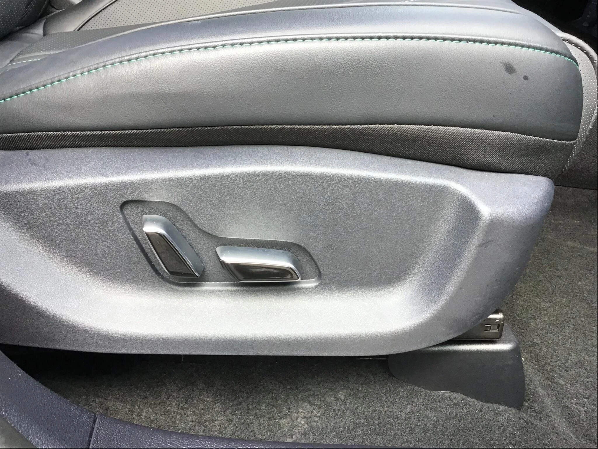 Vehicle image 38