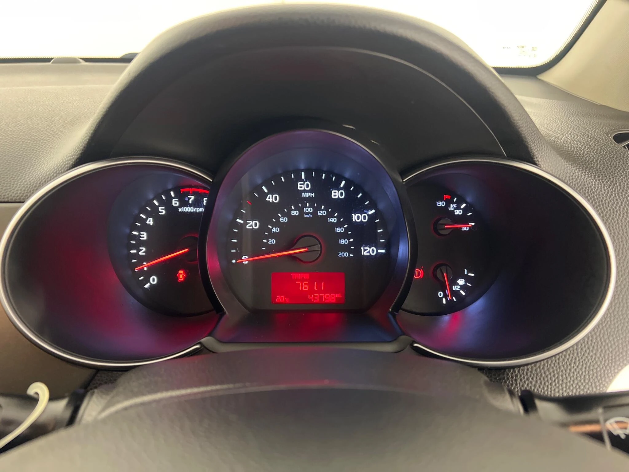 Vehicle image 35
