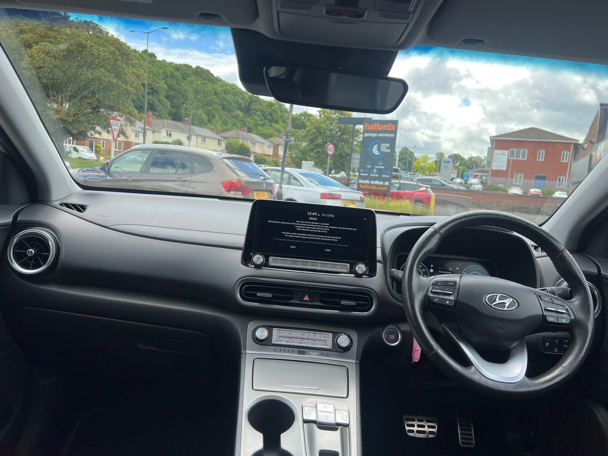 Vehicle image 20