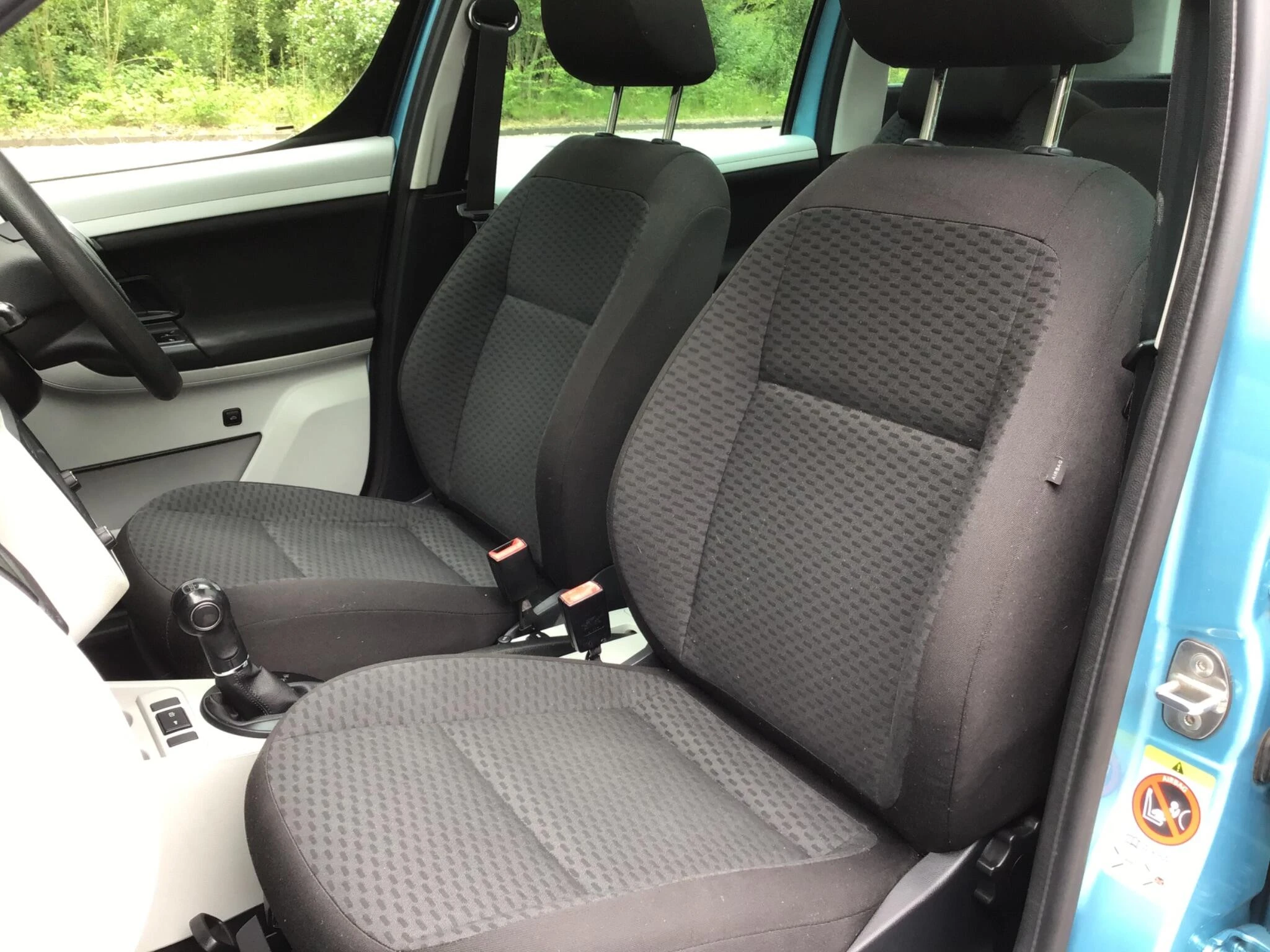 Vehicle image 24
