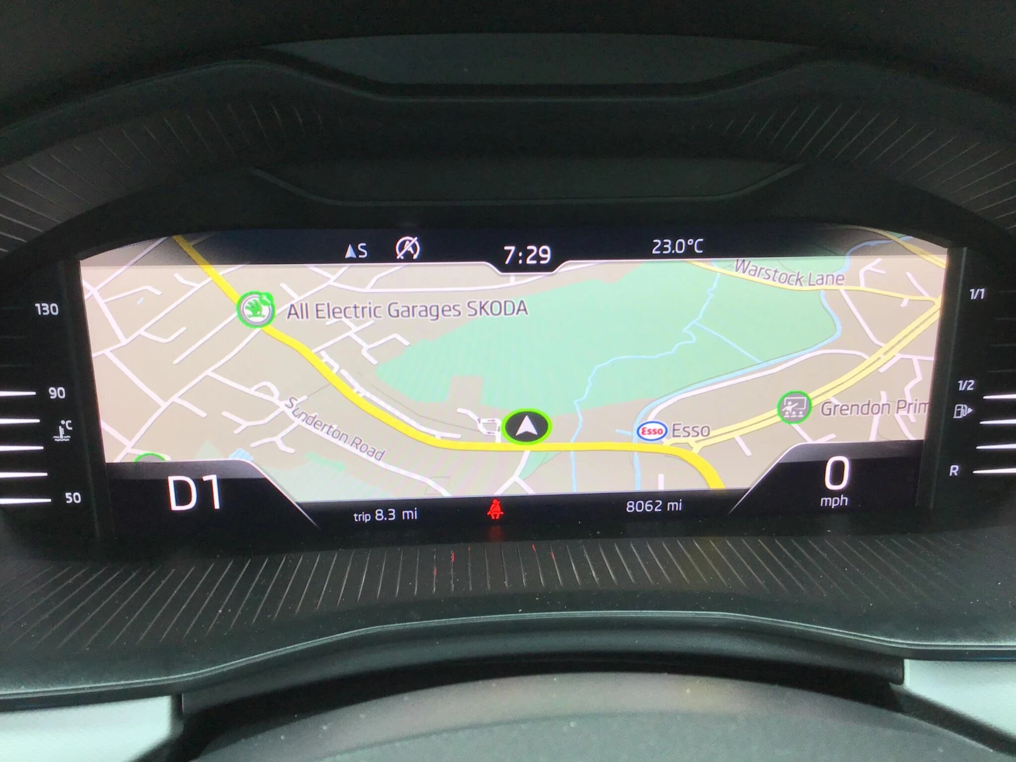 Vehicle image 15