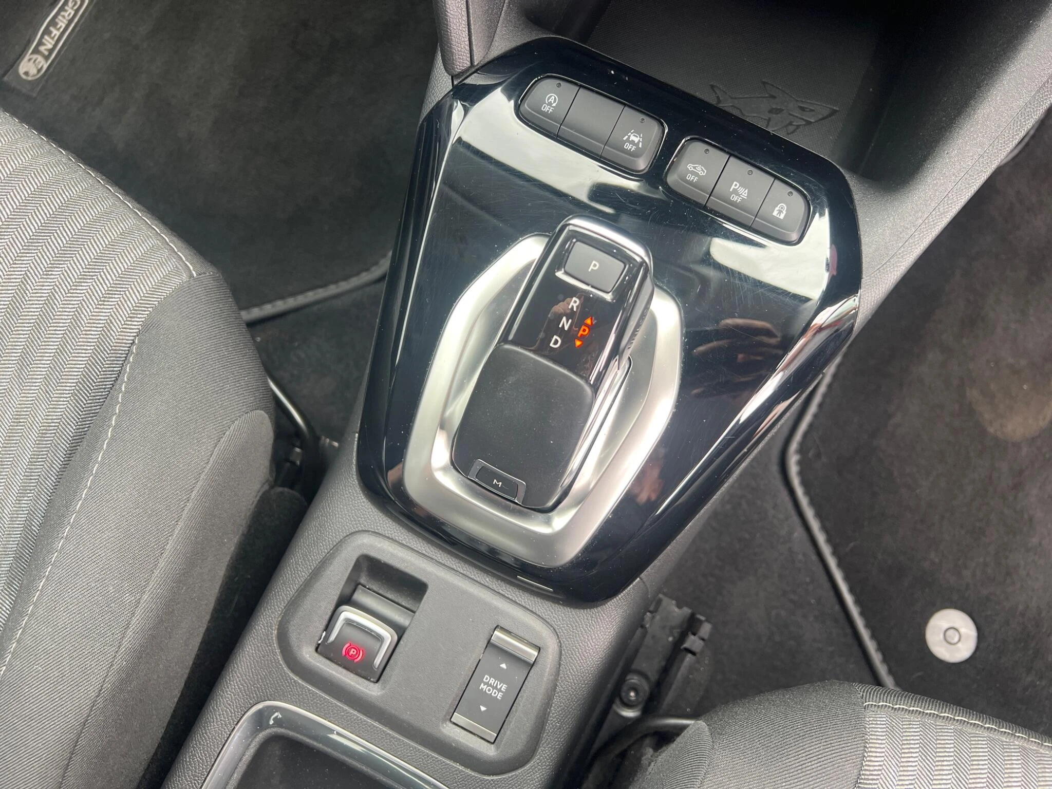 Vehicle image 21