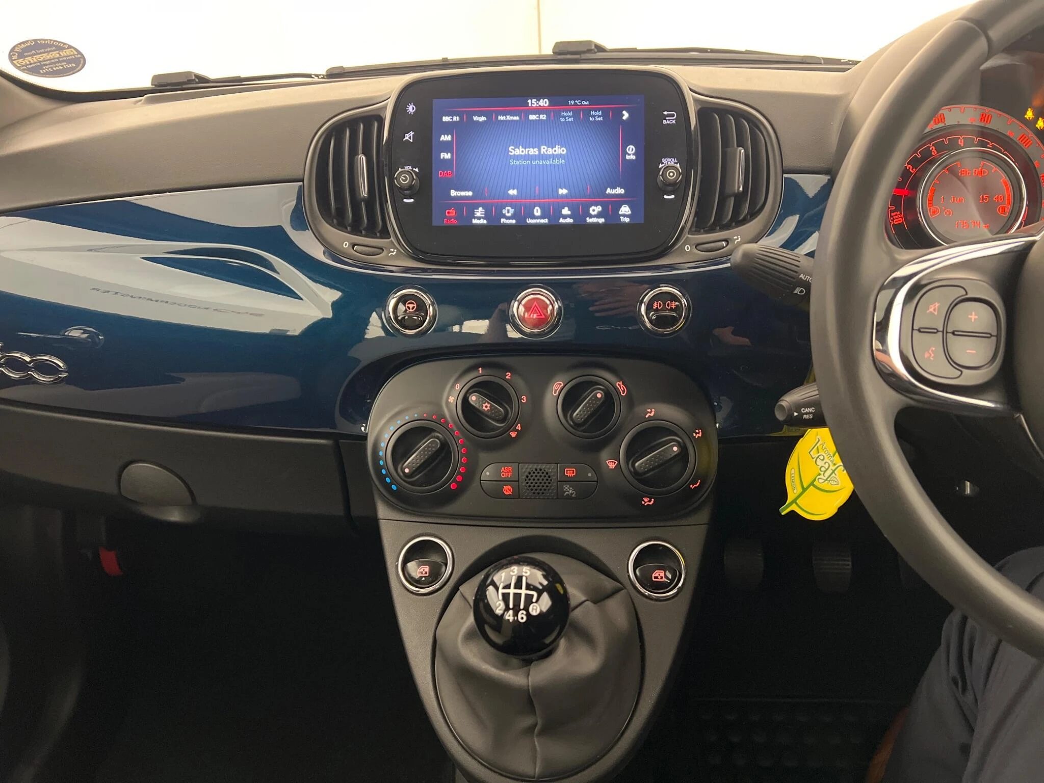 Vehicle image 20