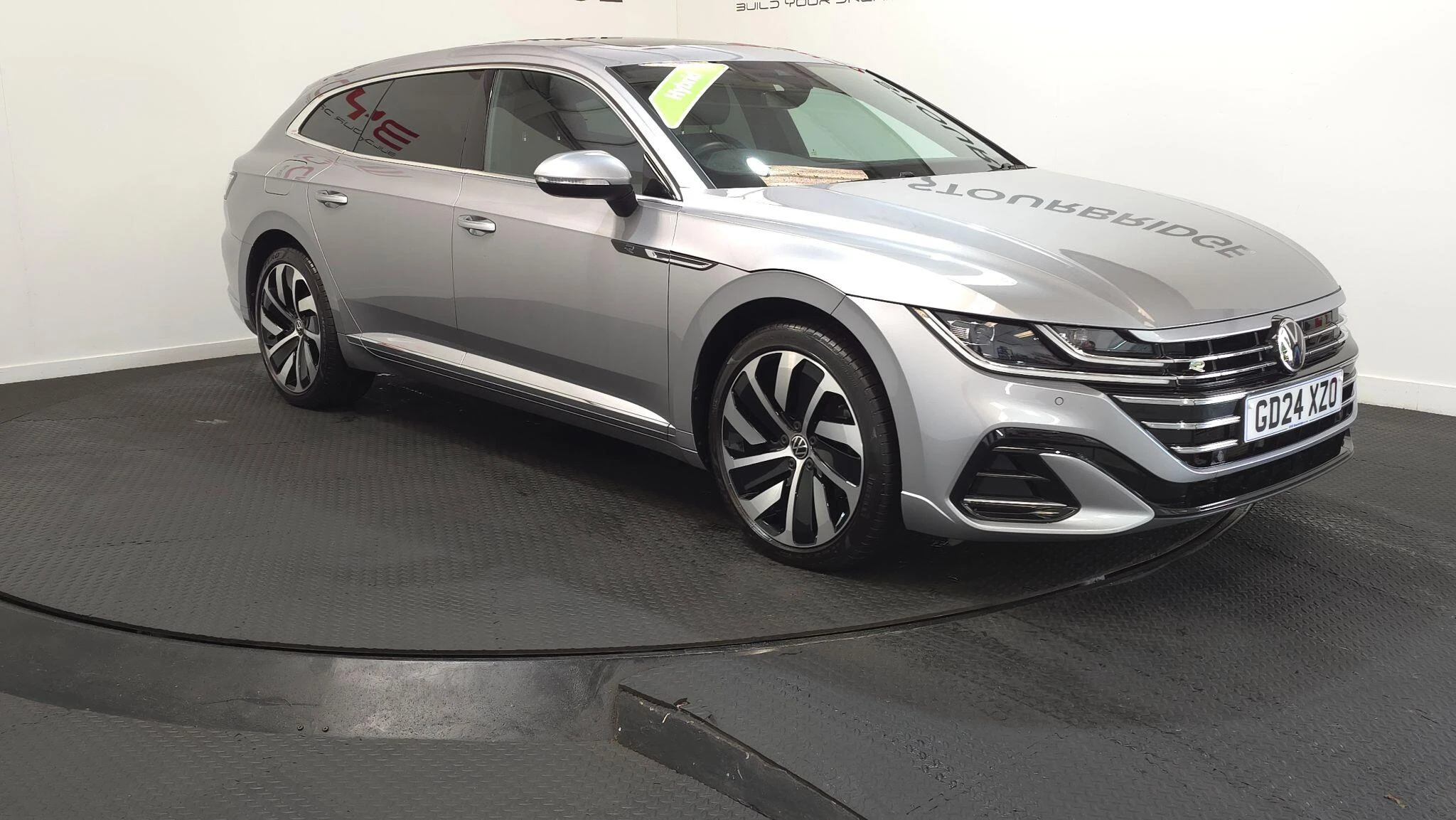 Vehicle image 6