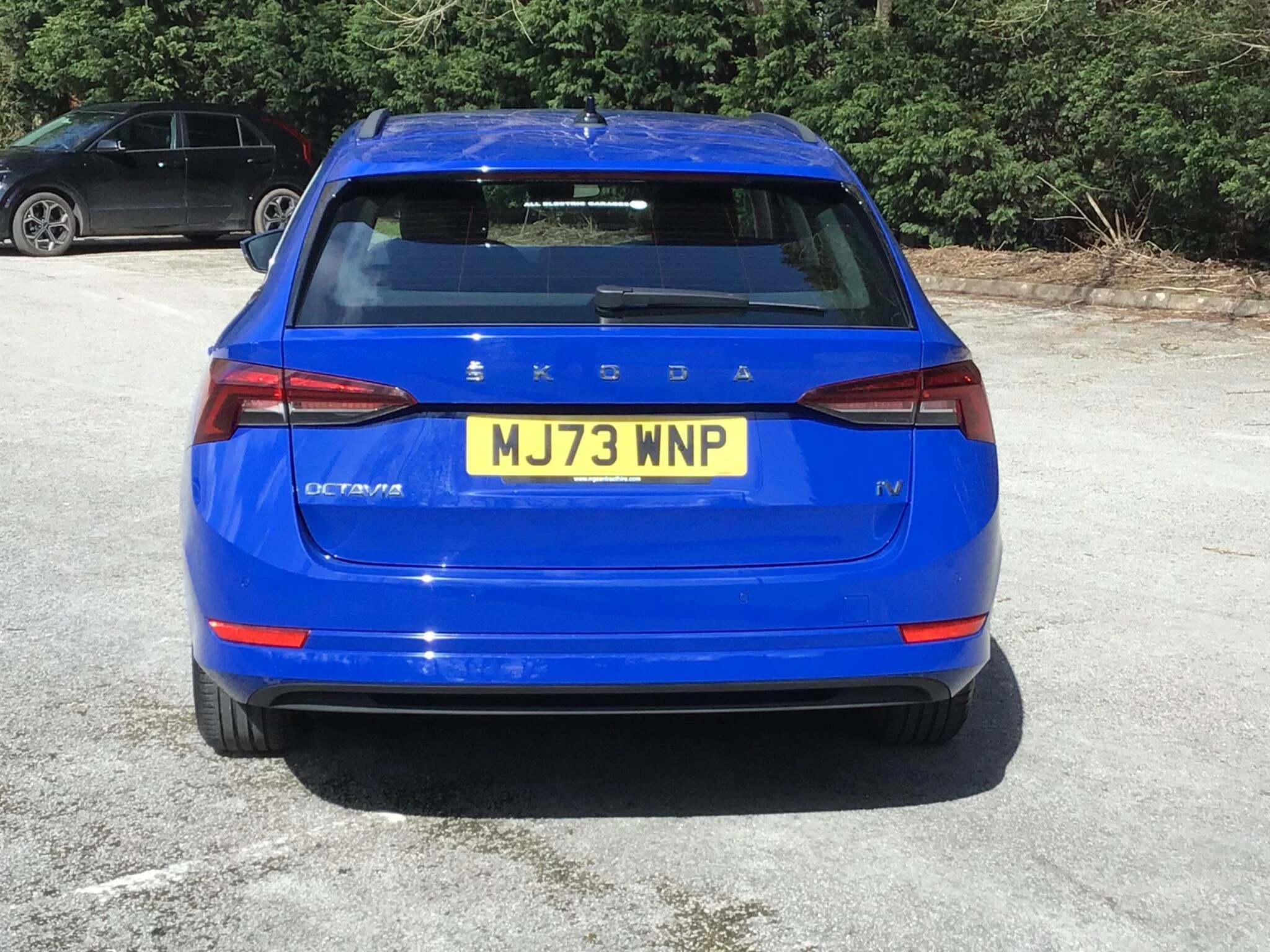 Vehicle image 20