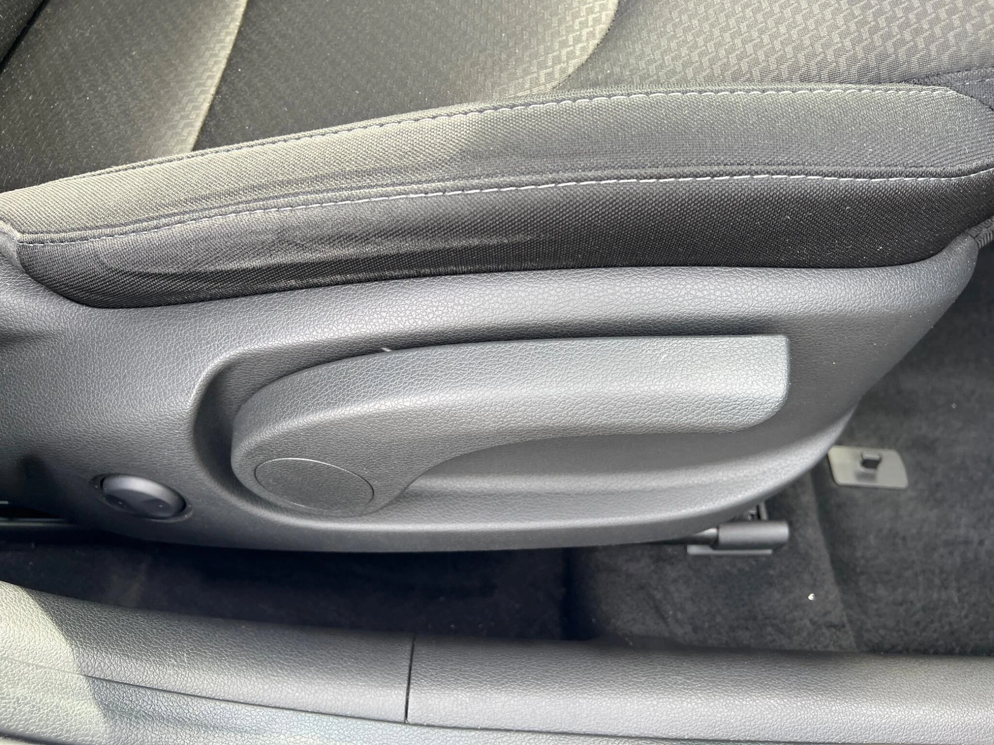 Vehicle image 51