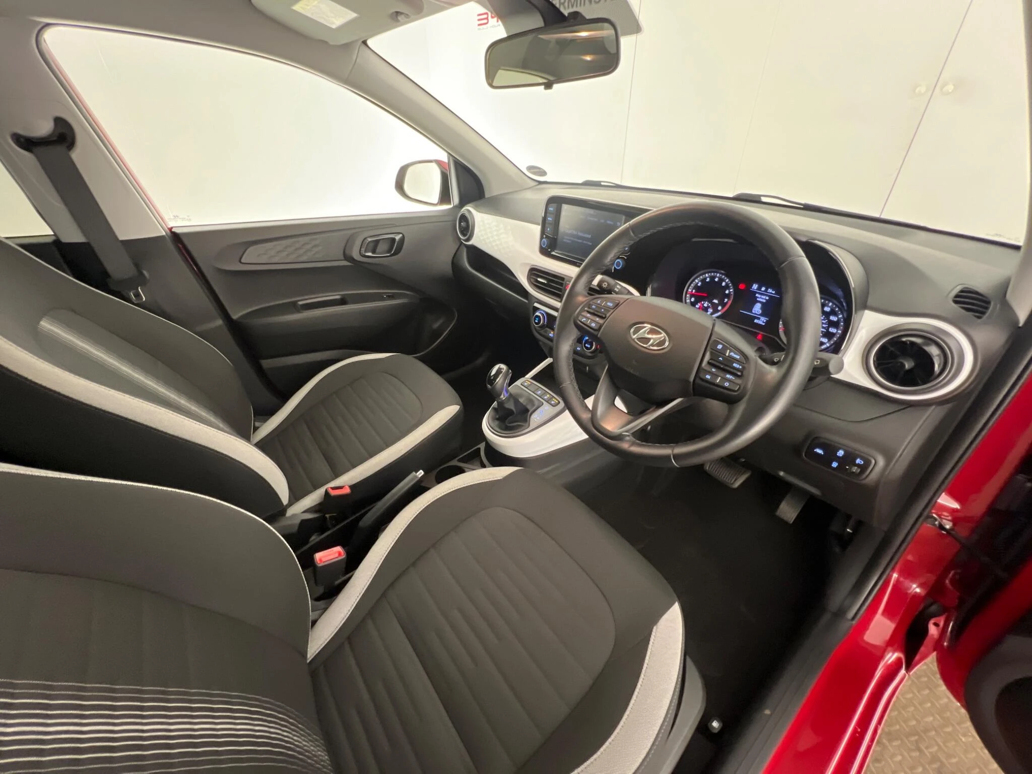 Vehicle image 20