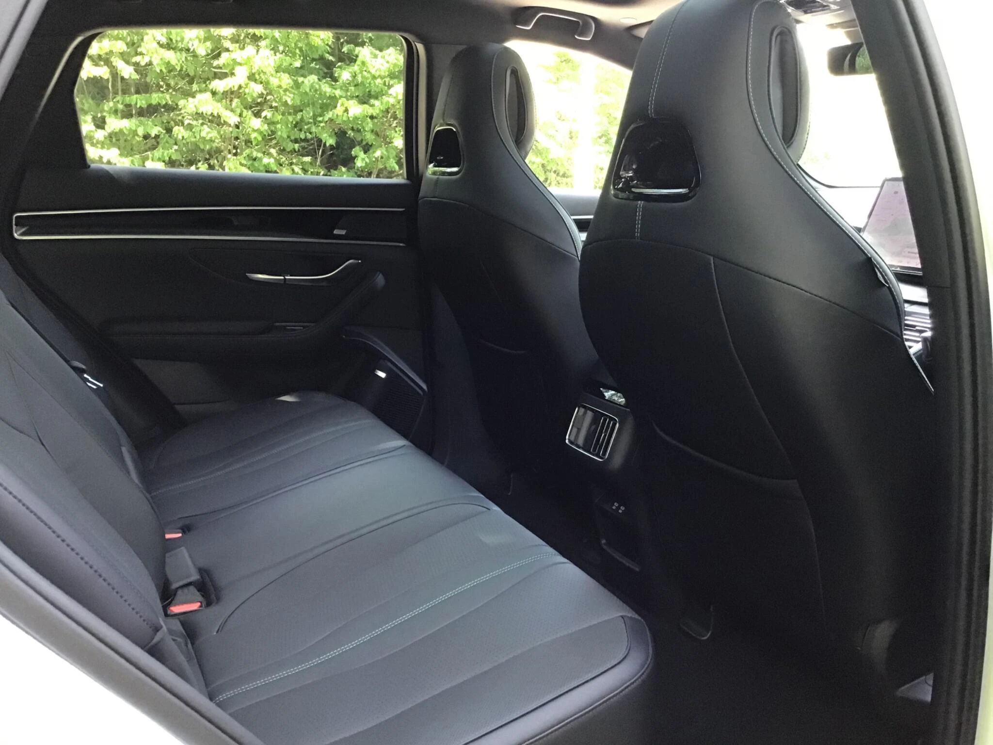 Vehicle image 39