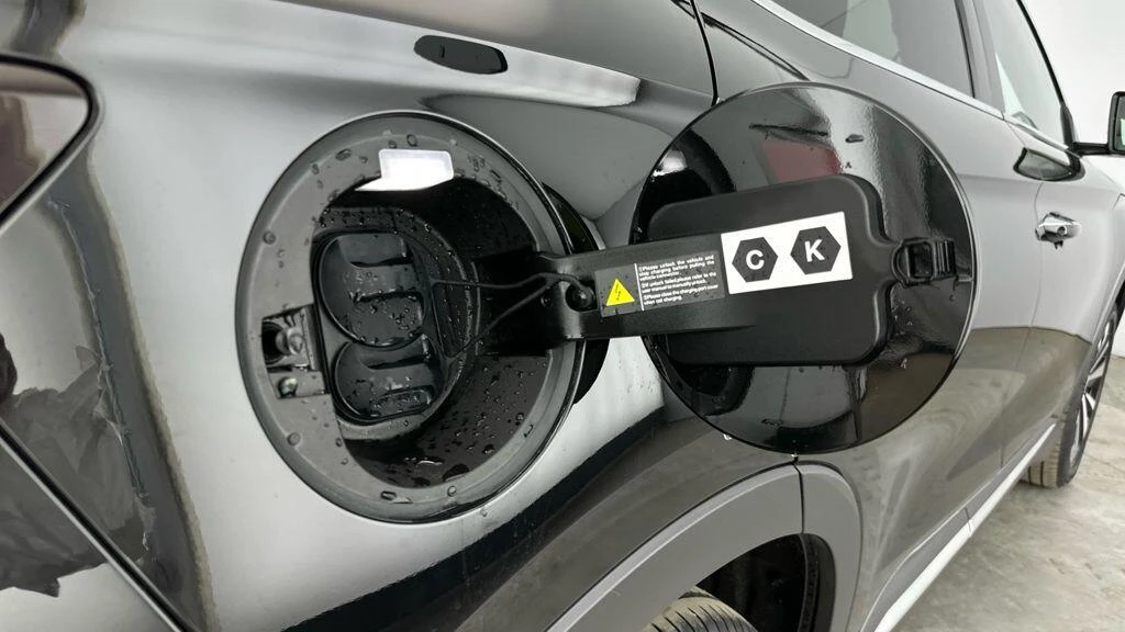 Vehicle image 20