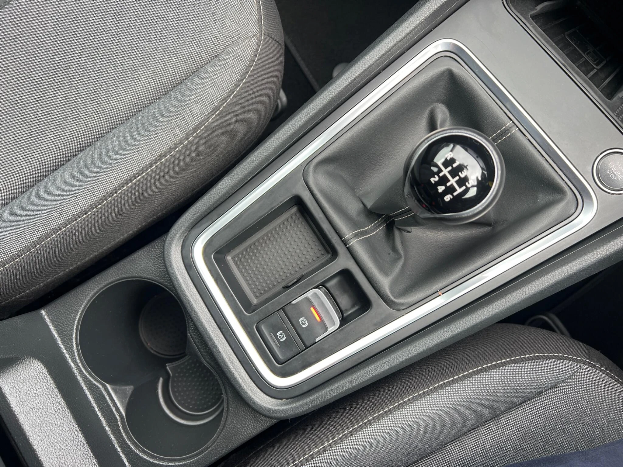 Vehicle image 47