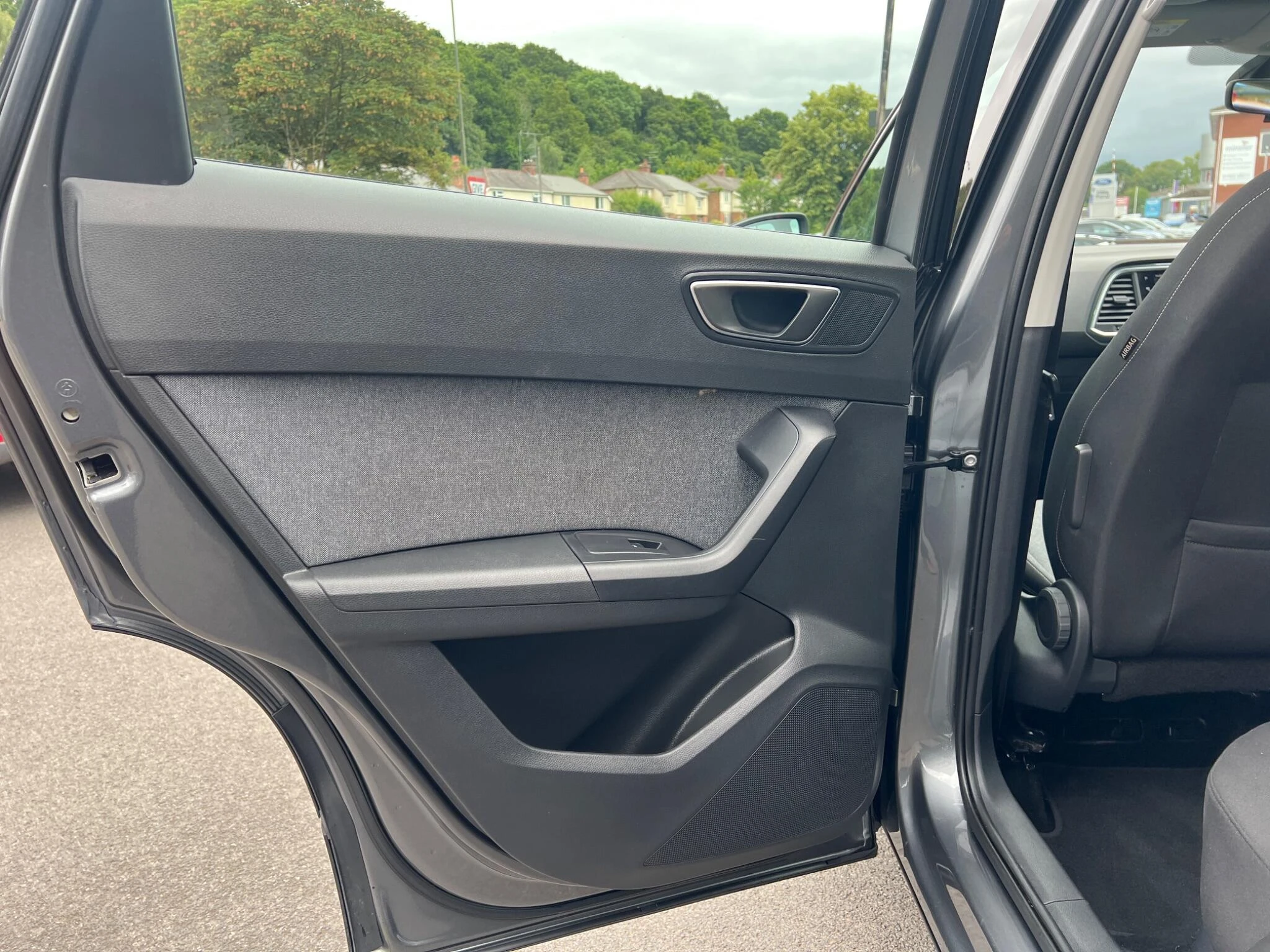 Vehicle image 22