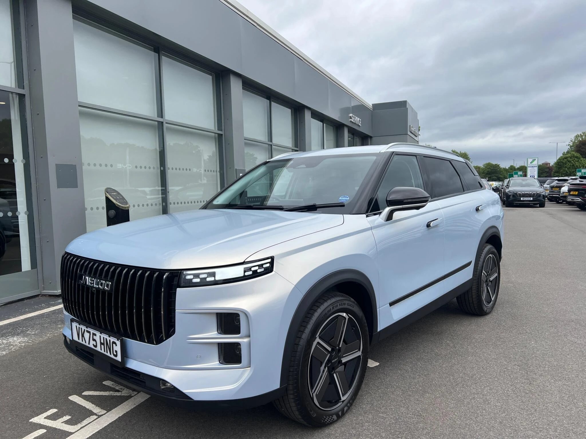 Vehicle image 8