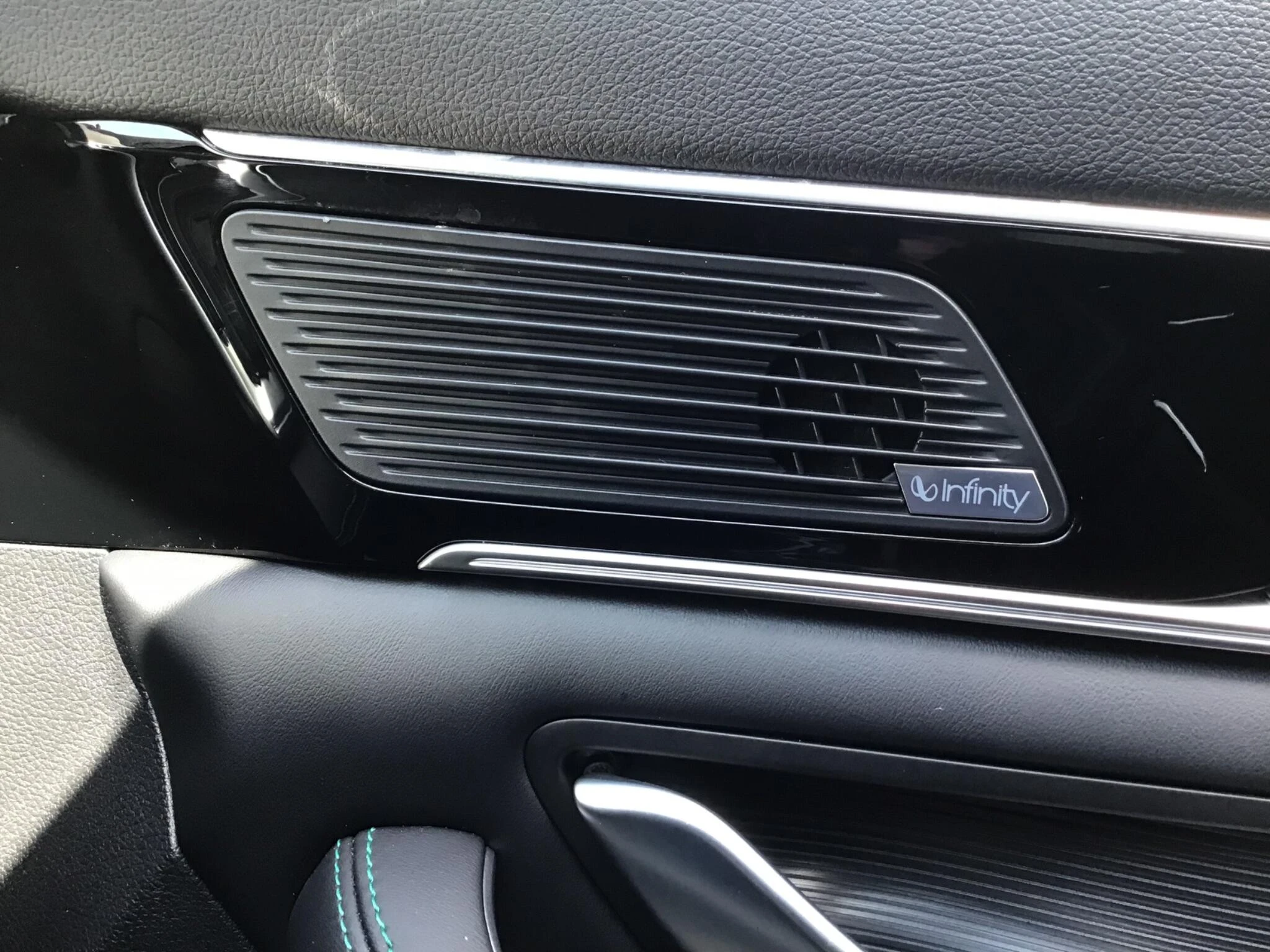 Vehicle image 42