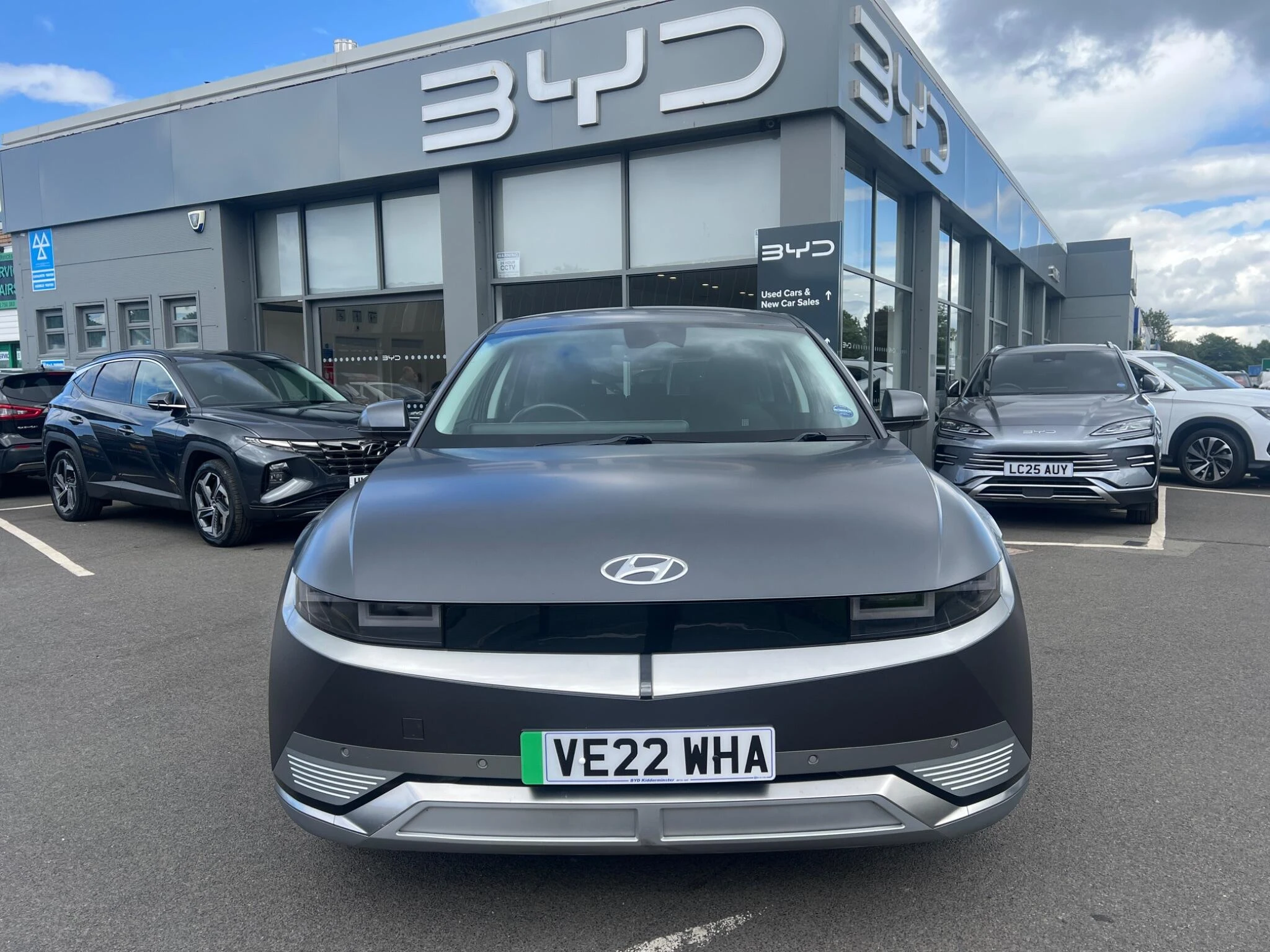 Vehicle image 3