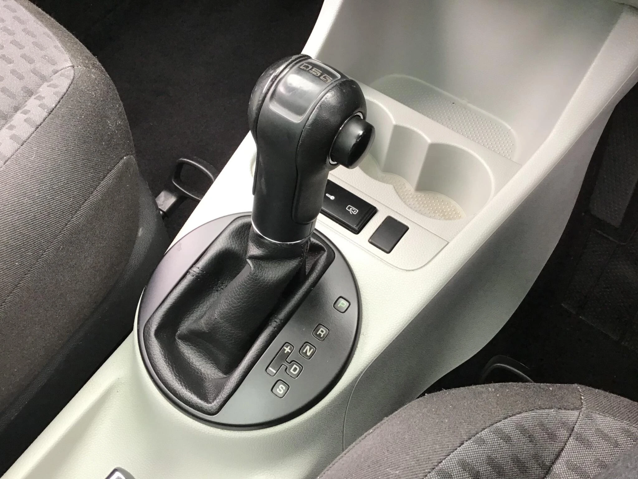 Vehicle image 36