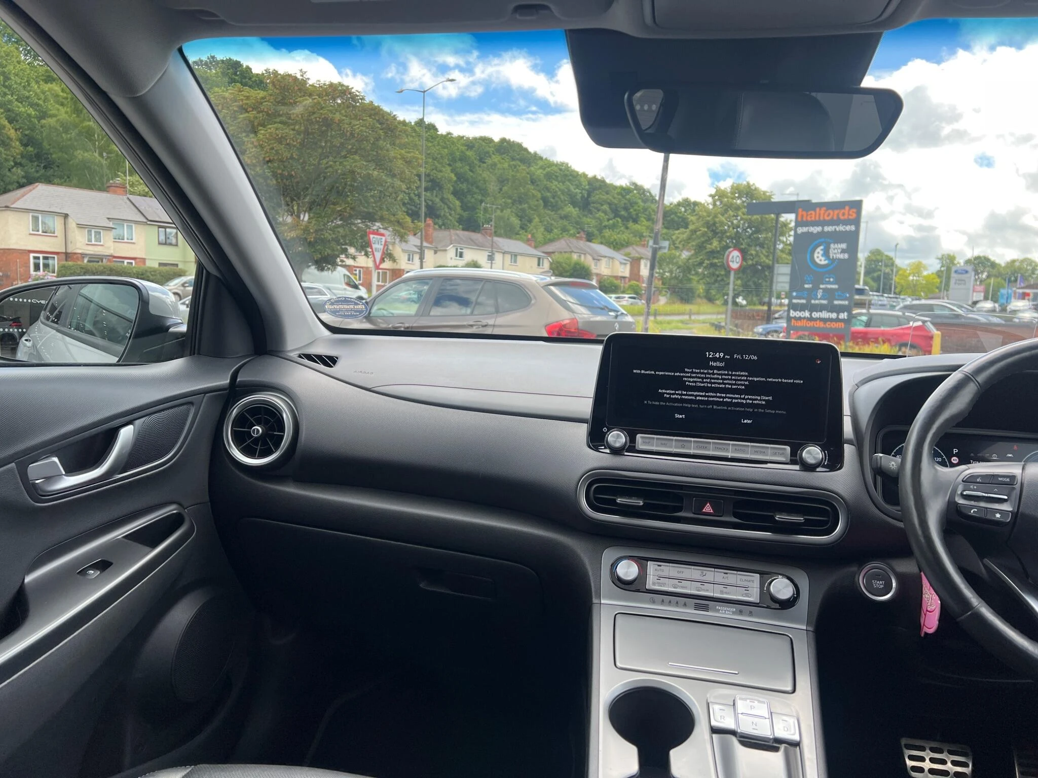 Vehicle image 21