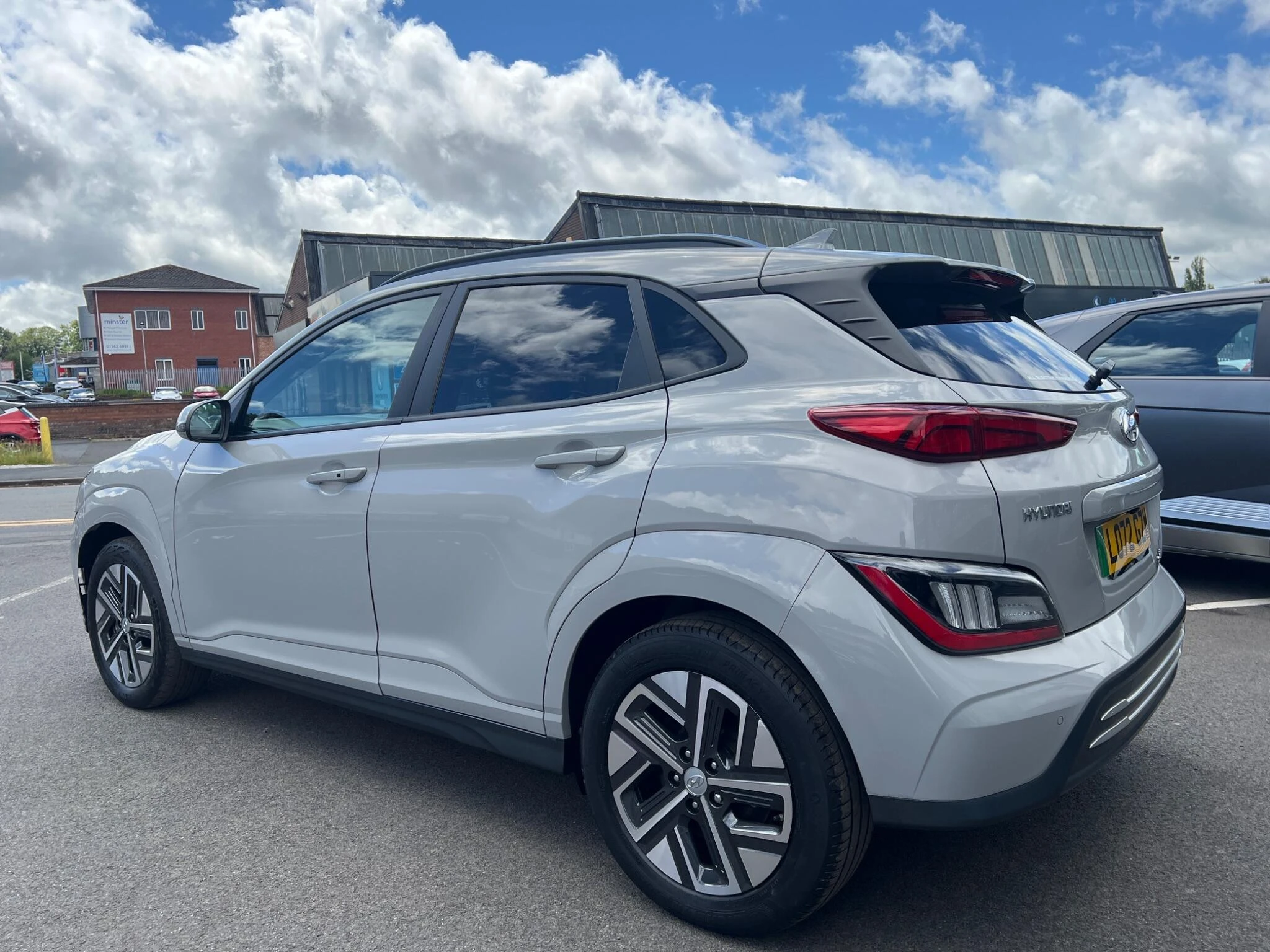 Vehicle image 11