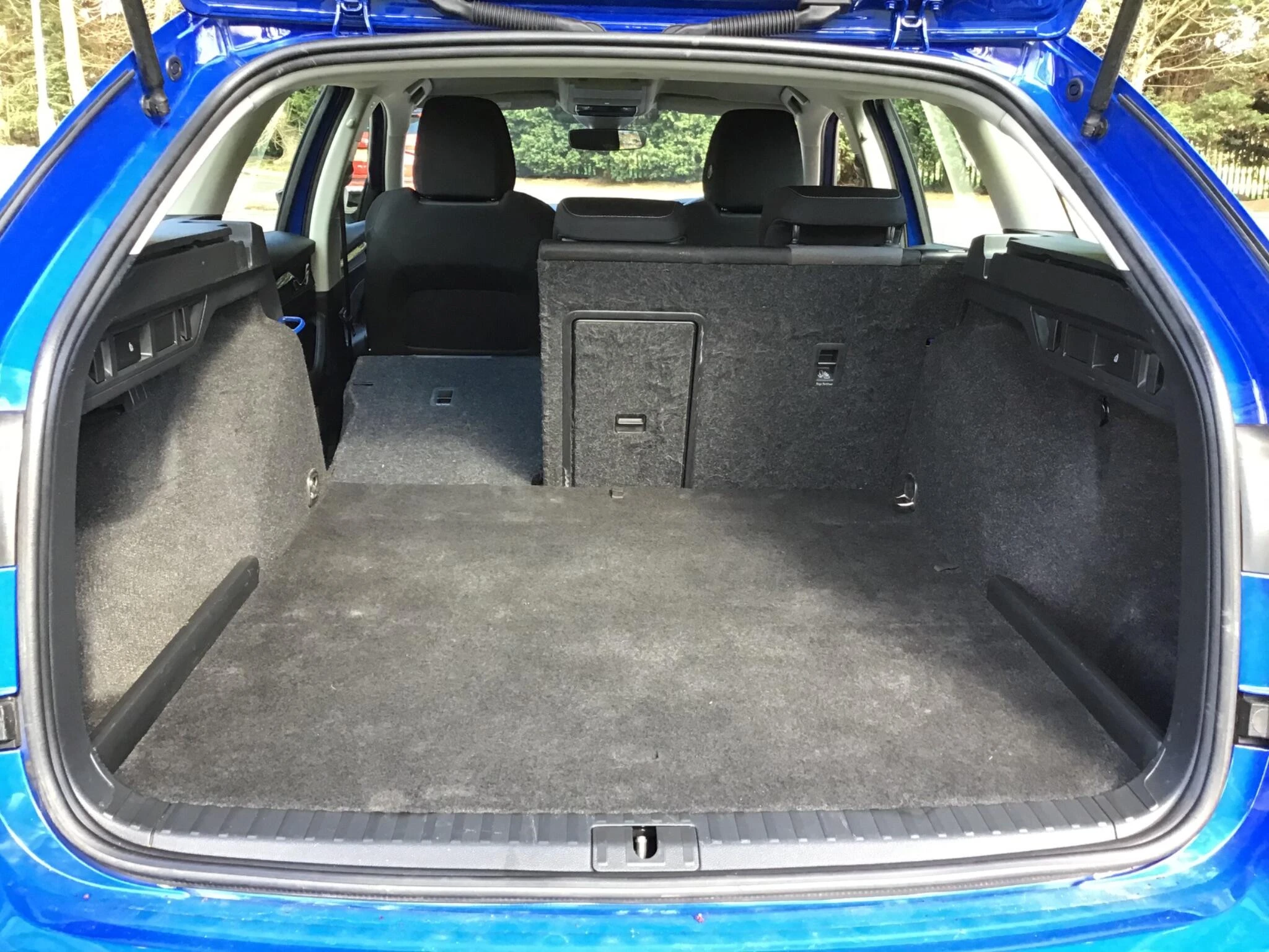 Vehicle image 46