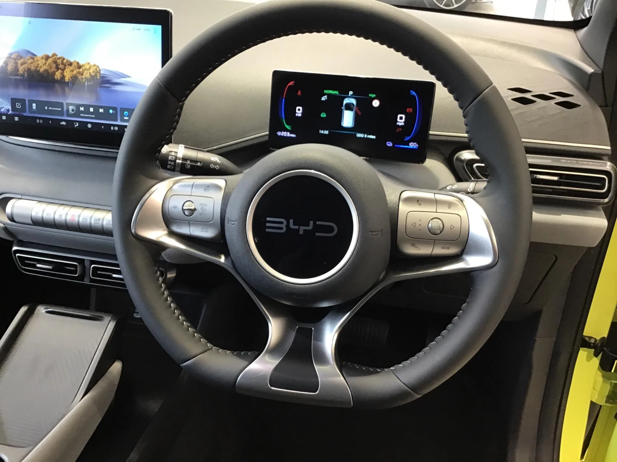 Vehicle thumbnail 8