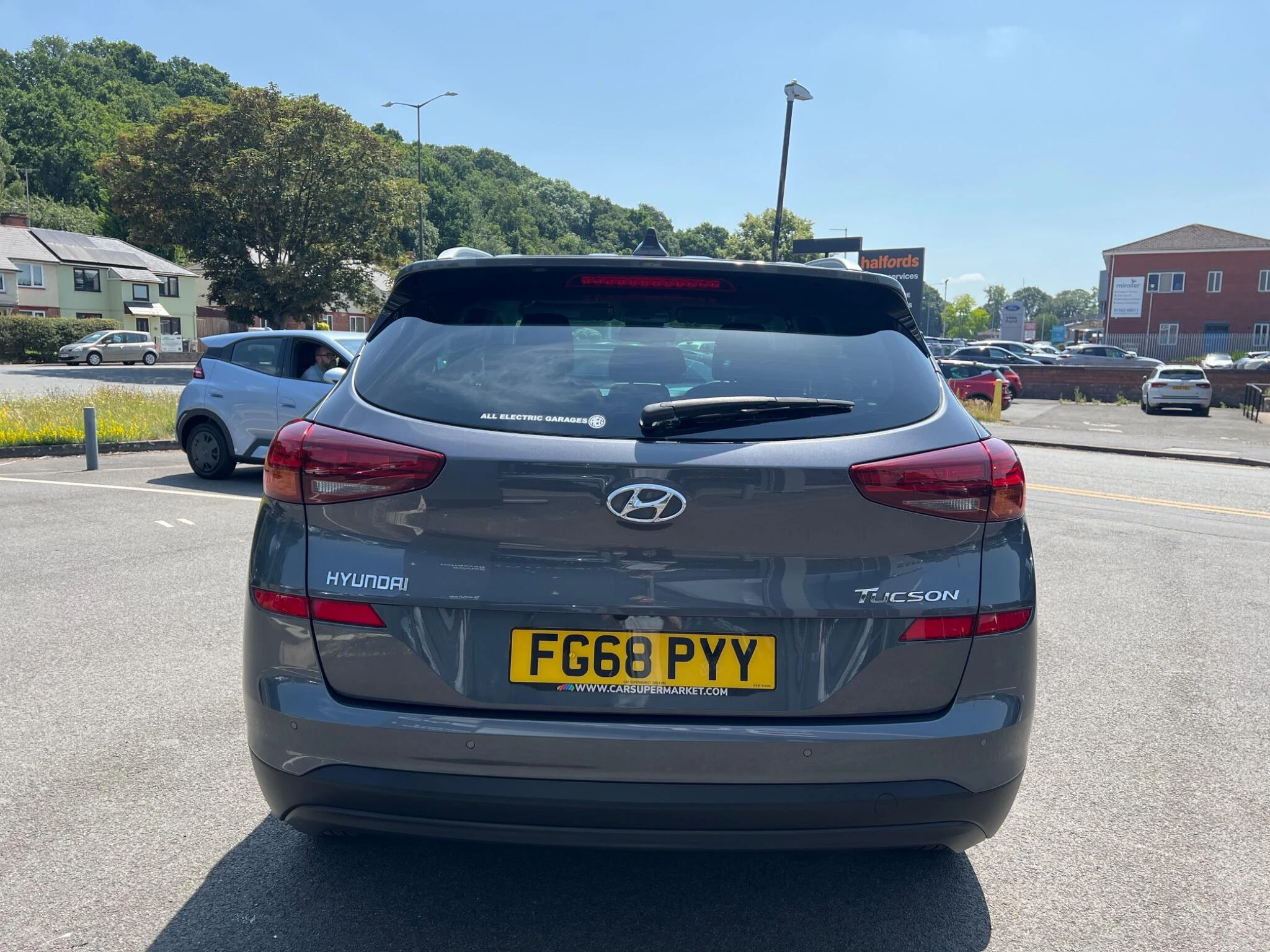 Vehicle image 11