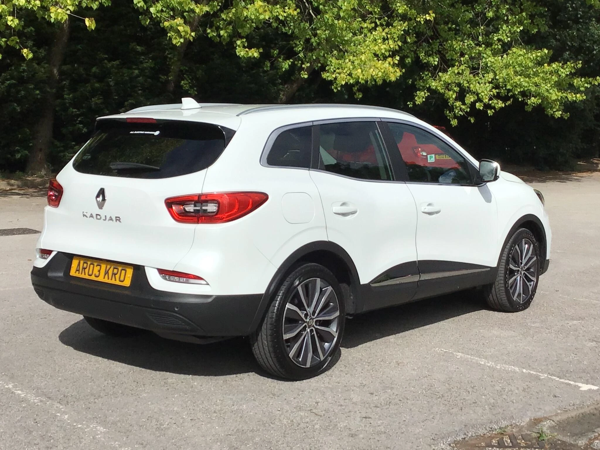 Vehicle image 3
