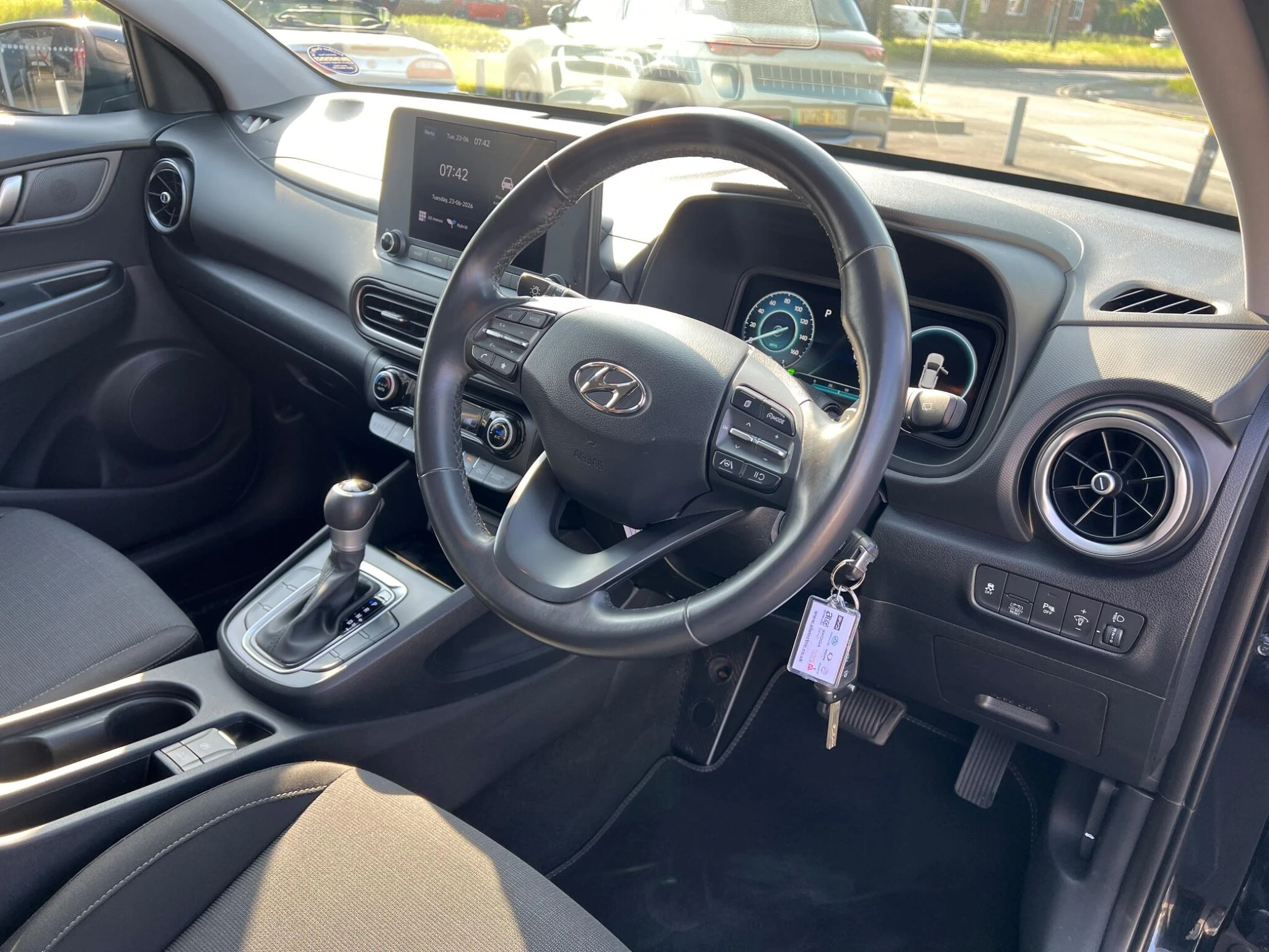 Vehicle image 21