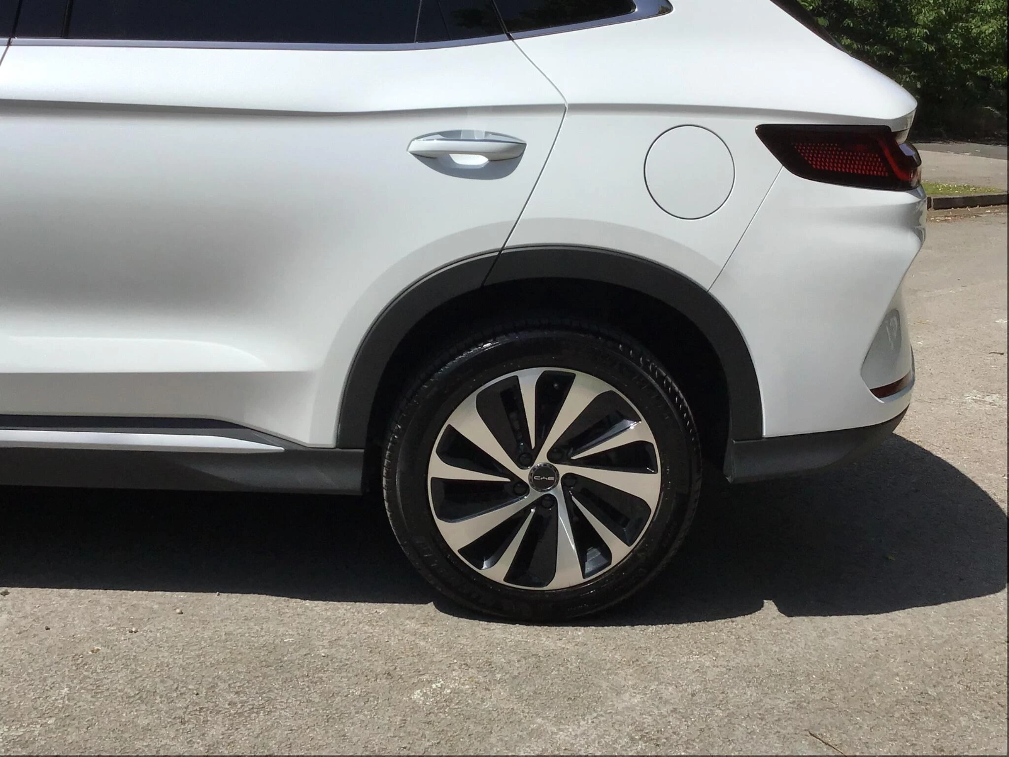 Vehicle image 13
