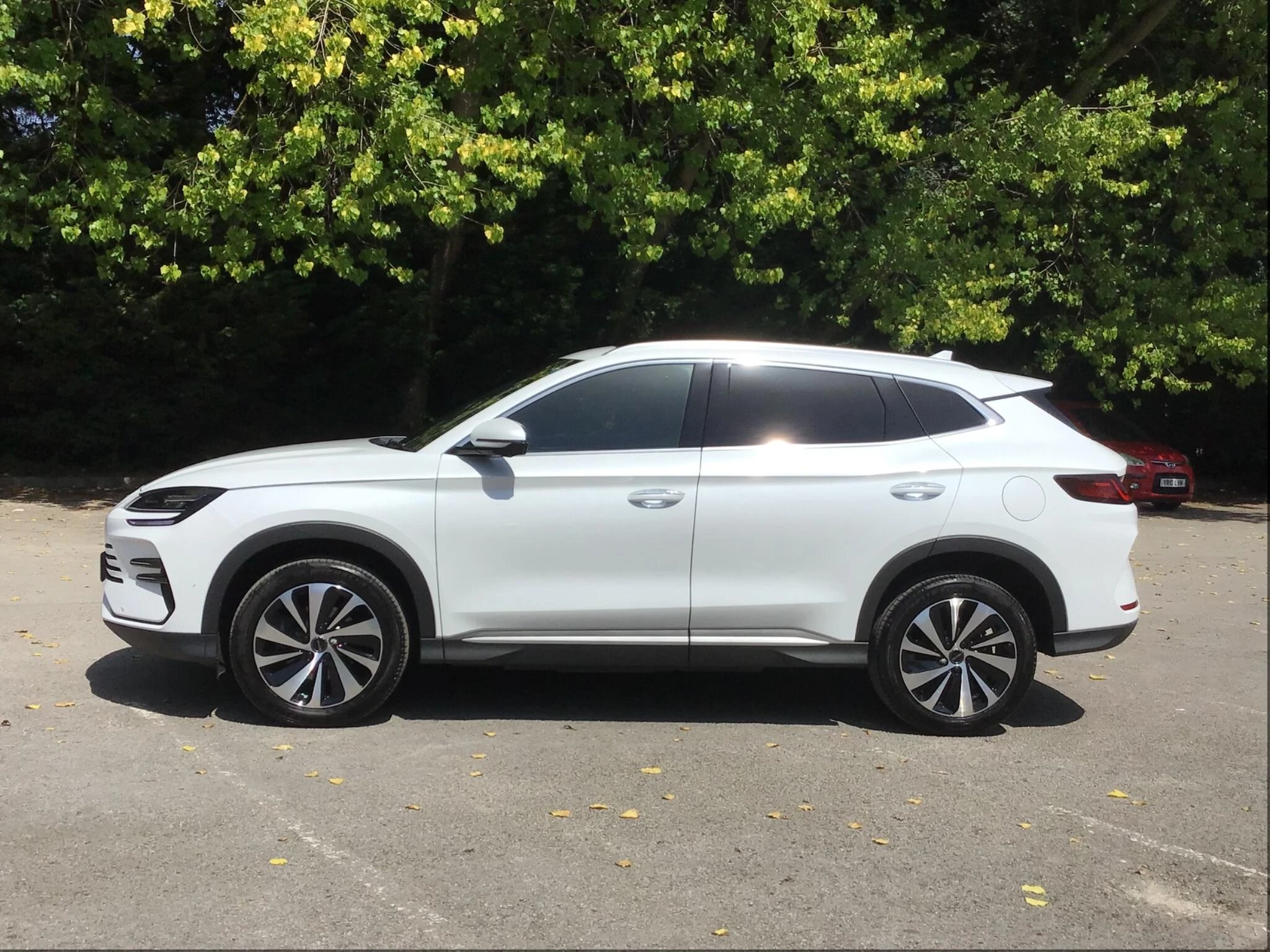 Vehicle image 6