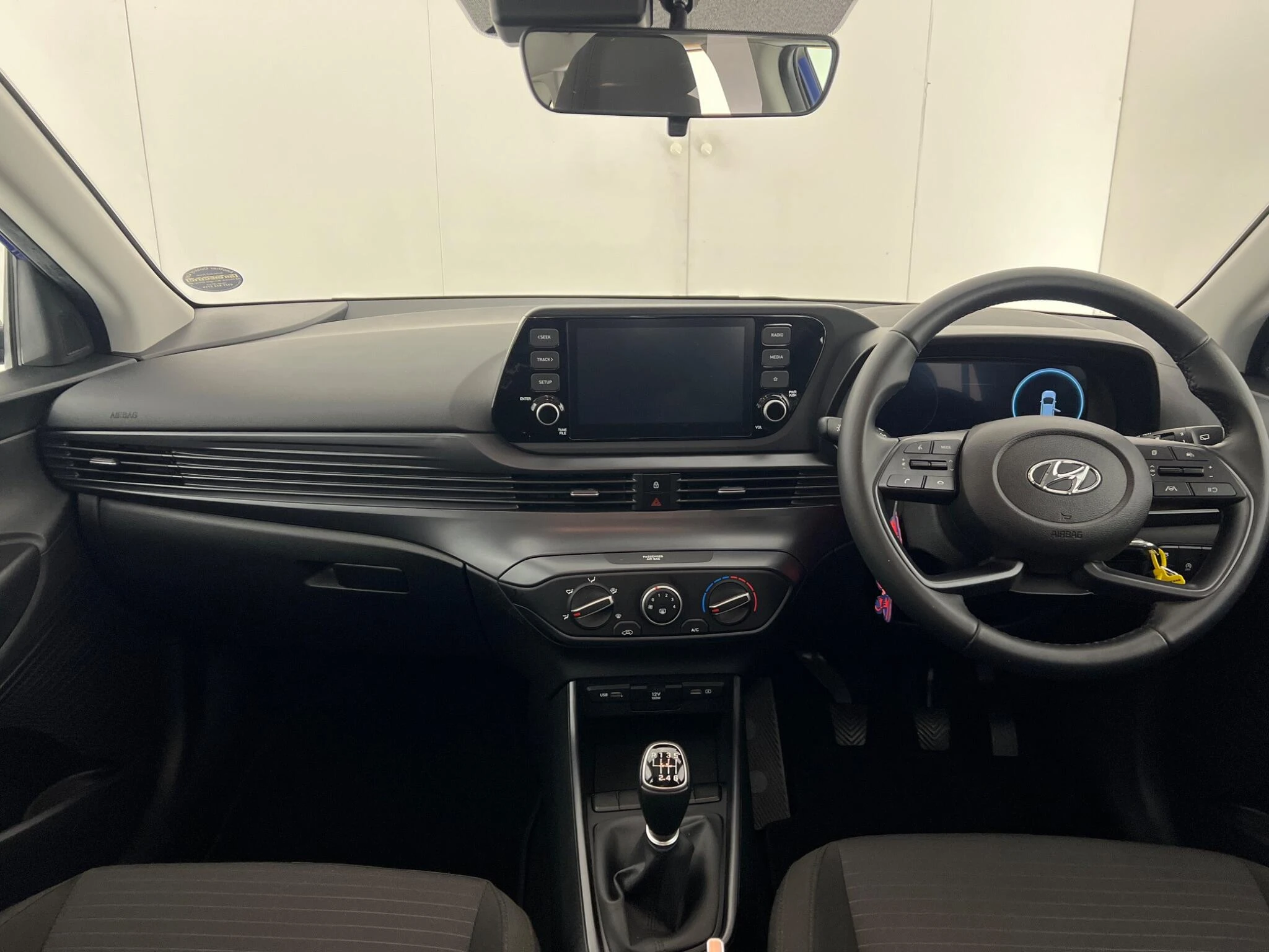 Vehicle image 18