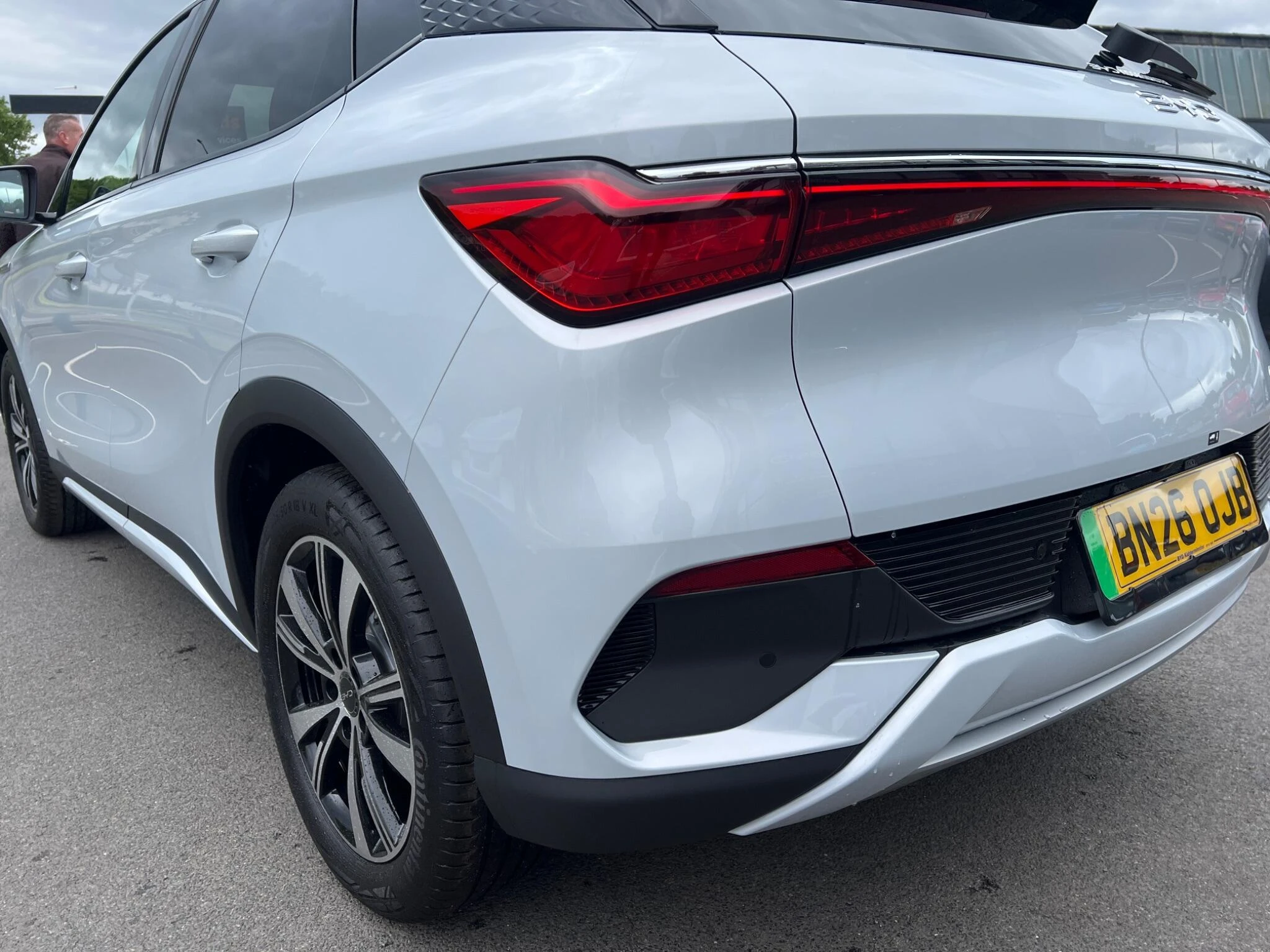 Vehicle image 12