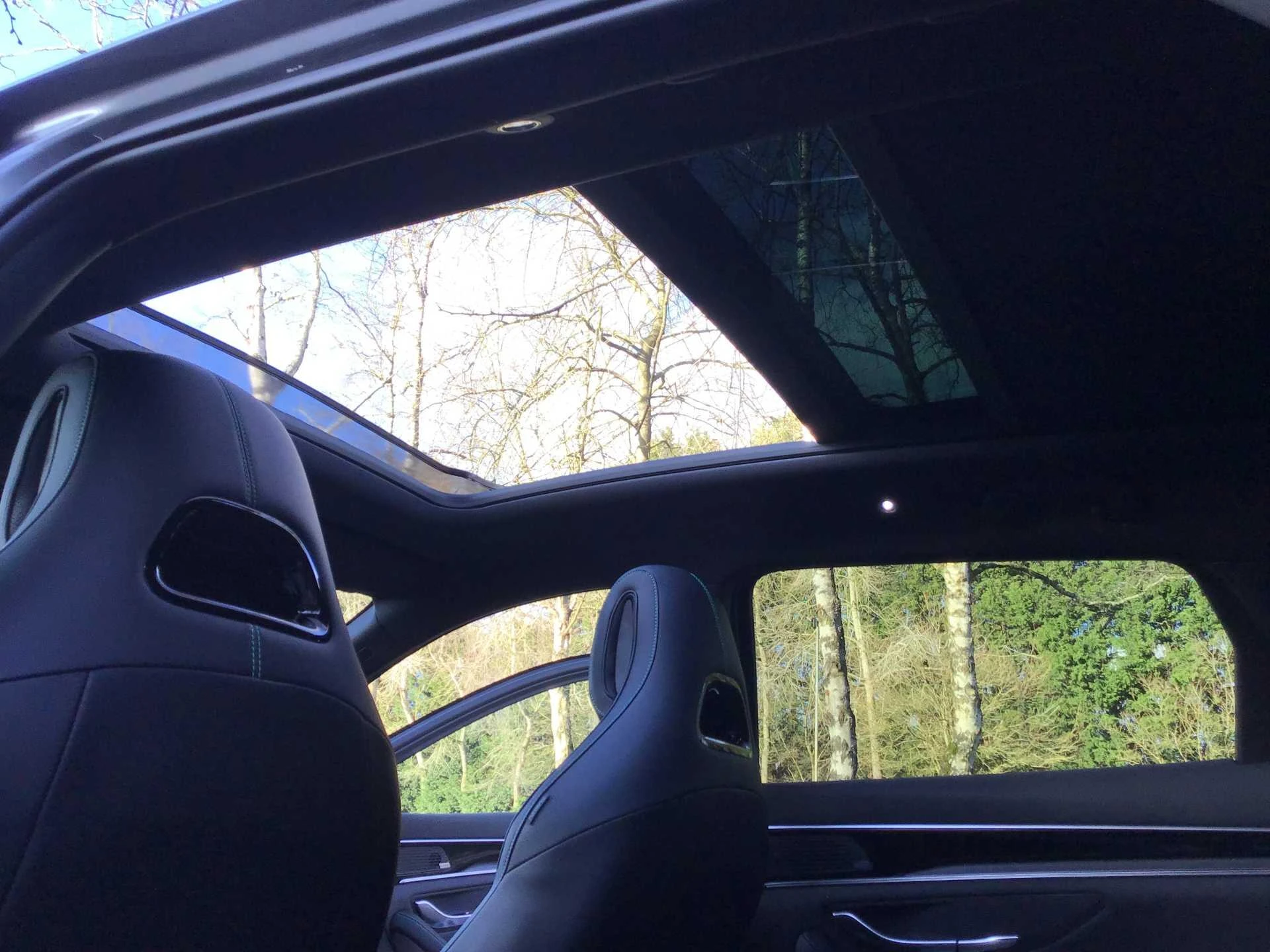 Vehicle thumbnail 2