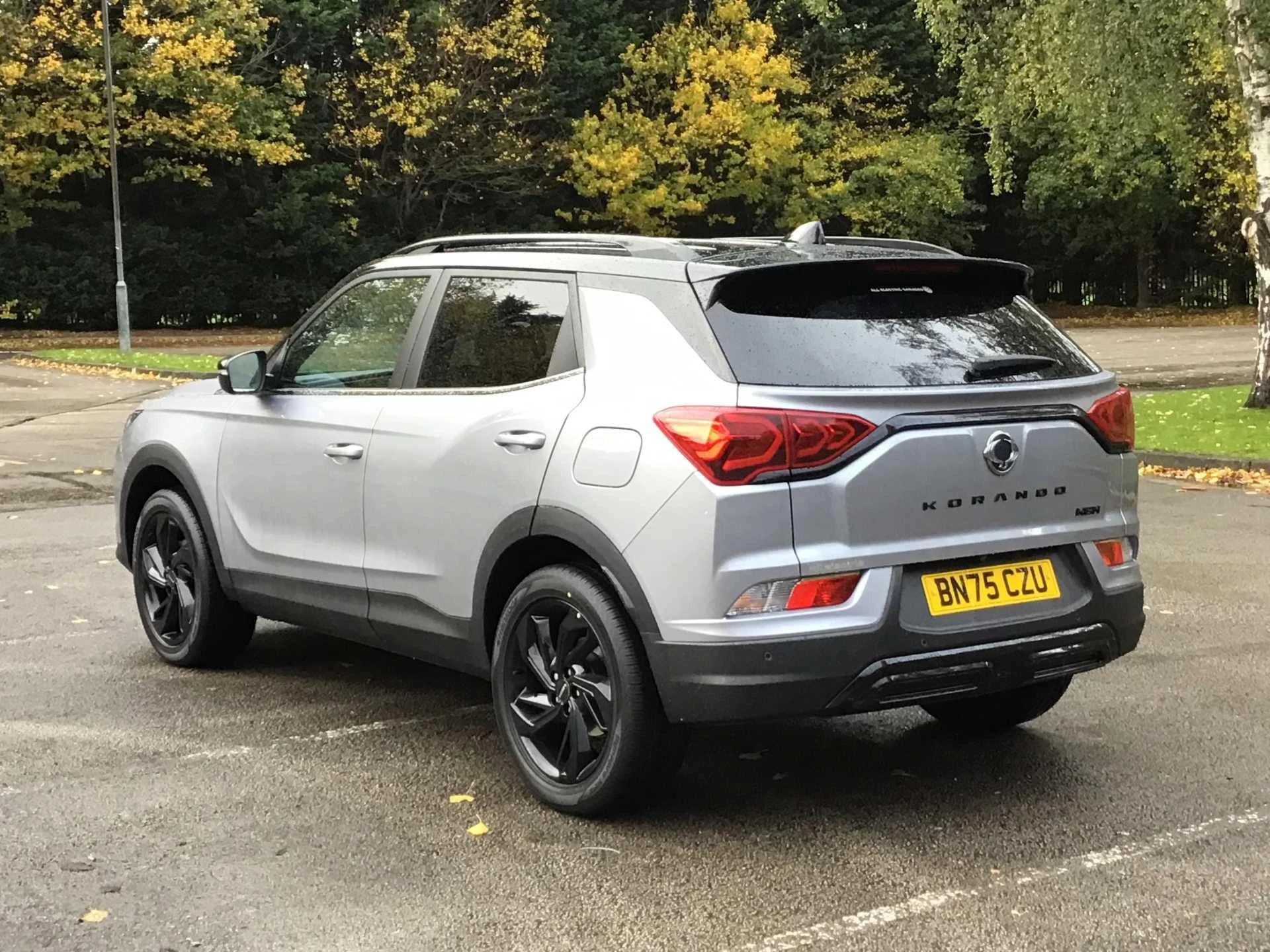 Vehicle image 3