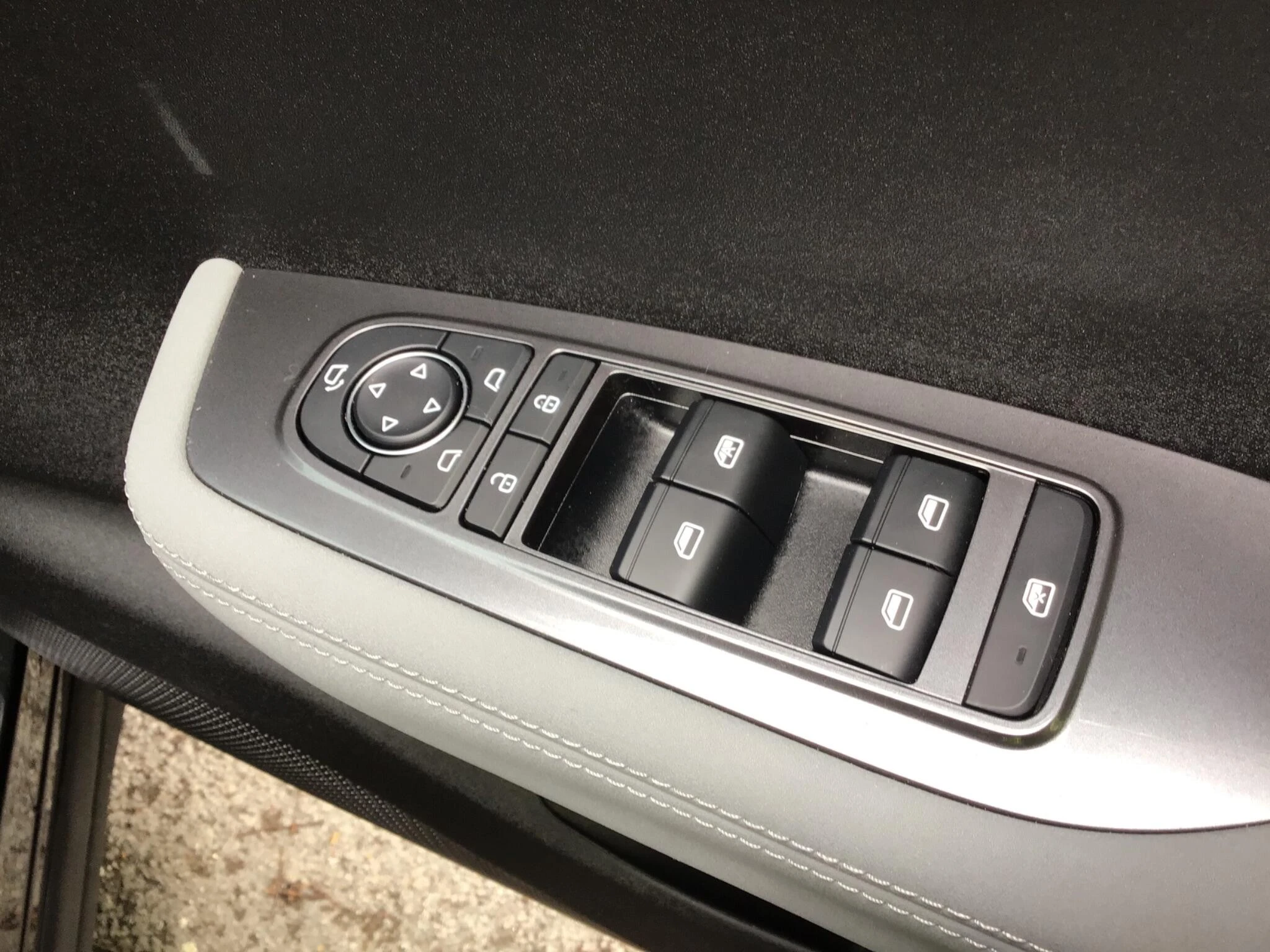 Vehicle image 62