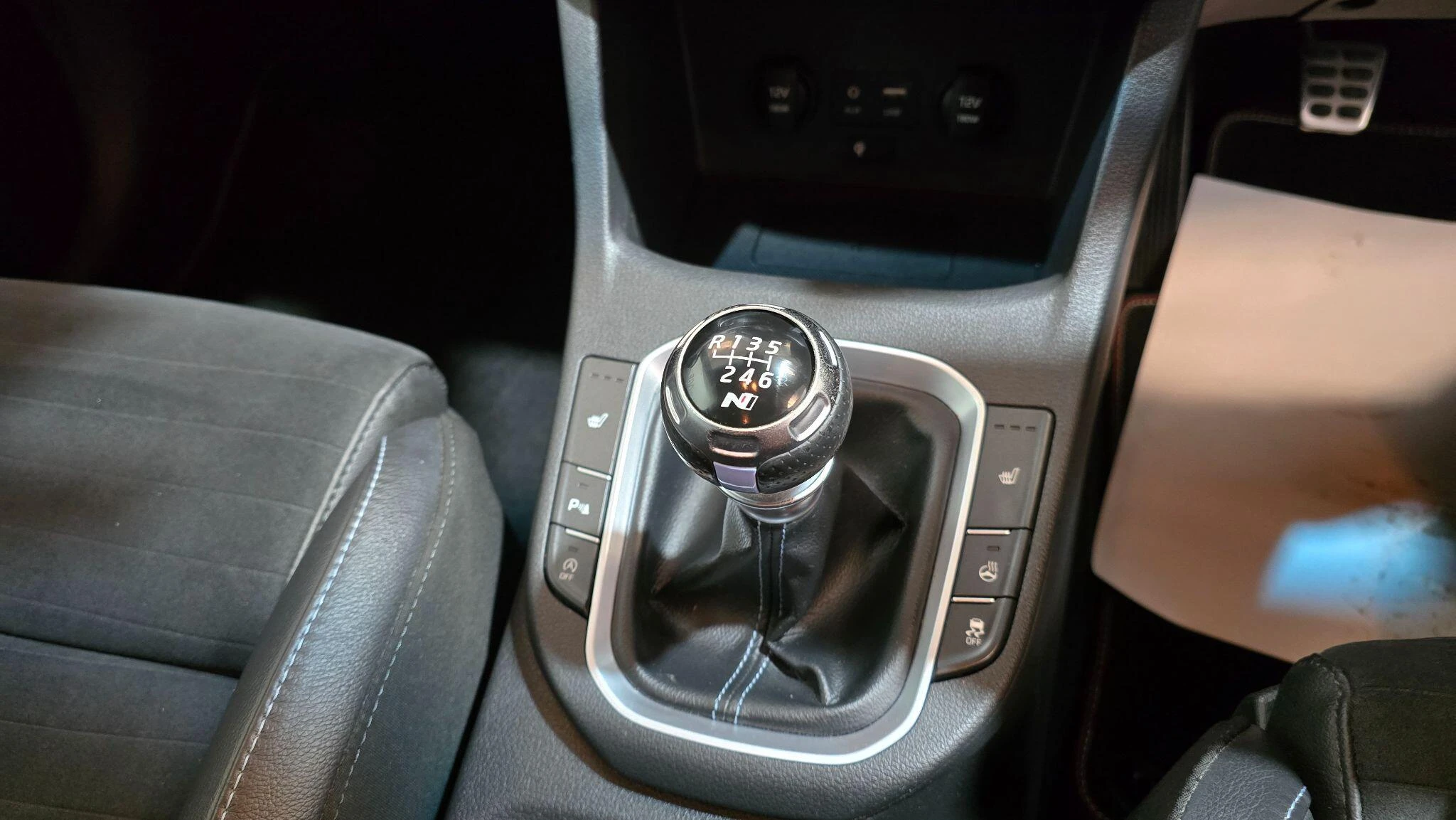 Vehicle image 24
