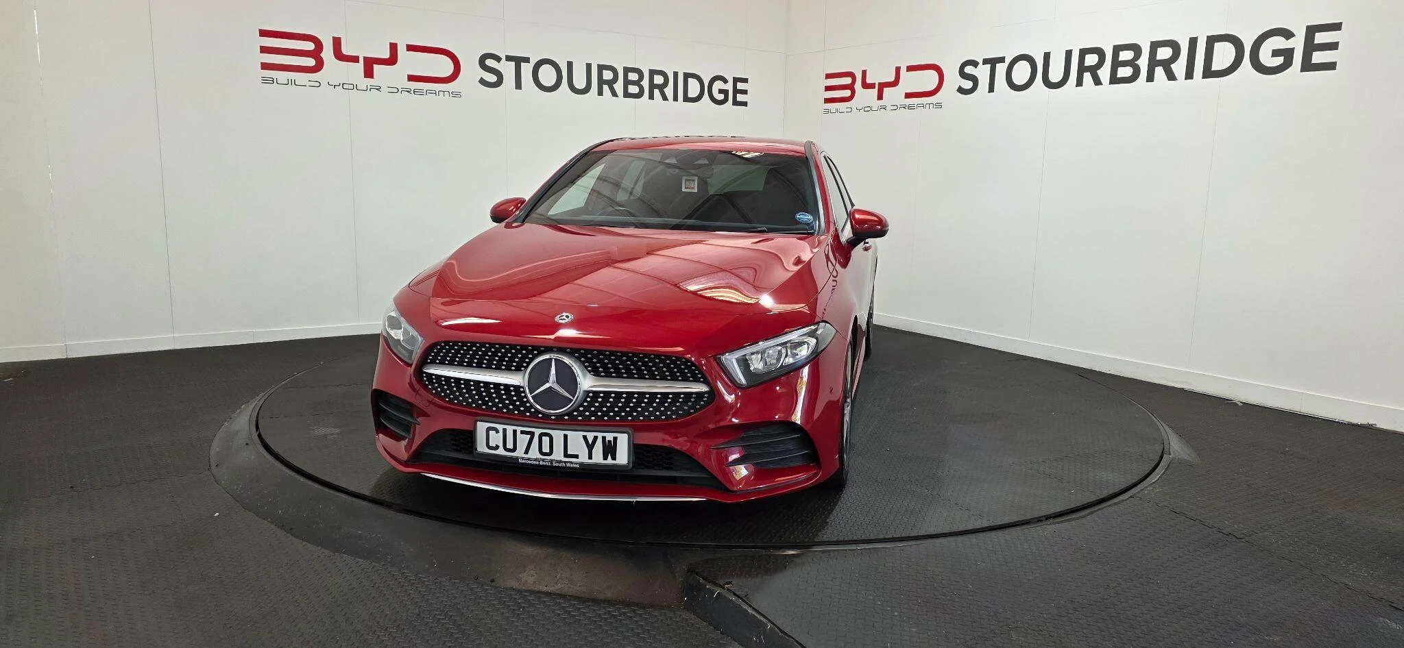 Vehicle image 9