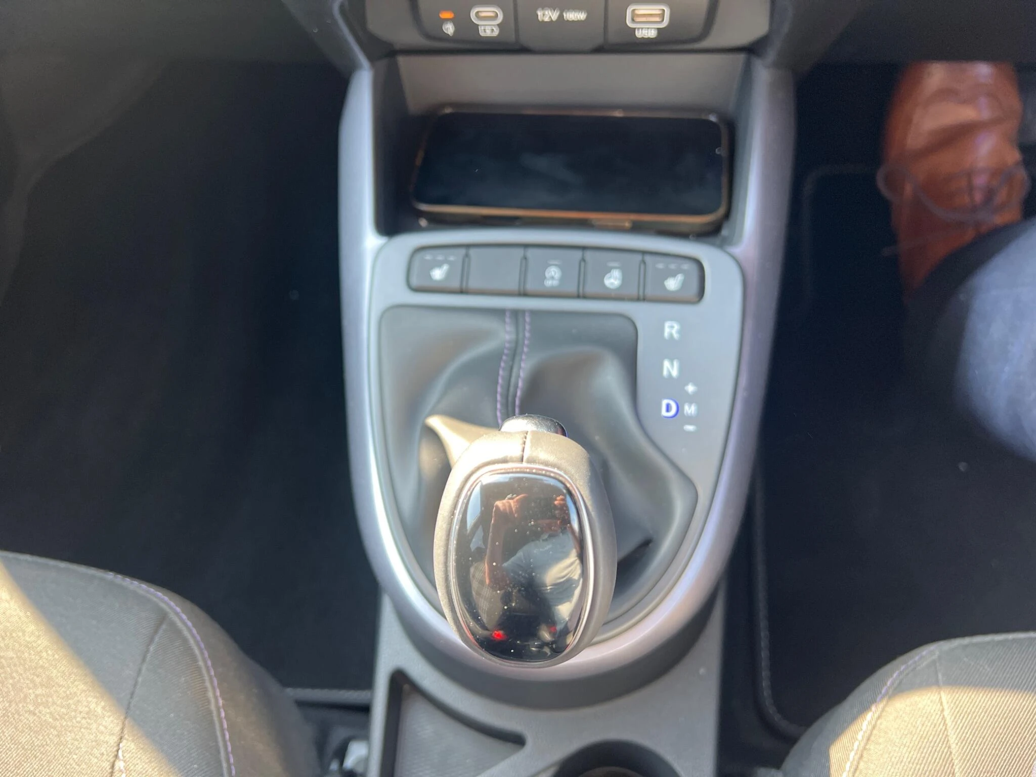 Vehicle image 52