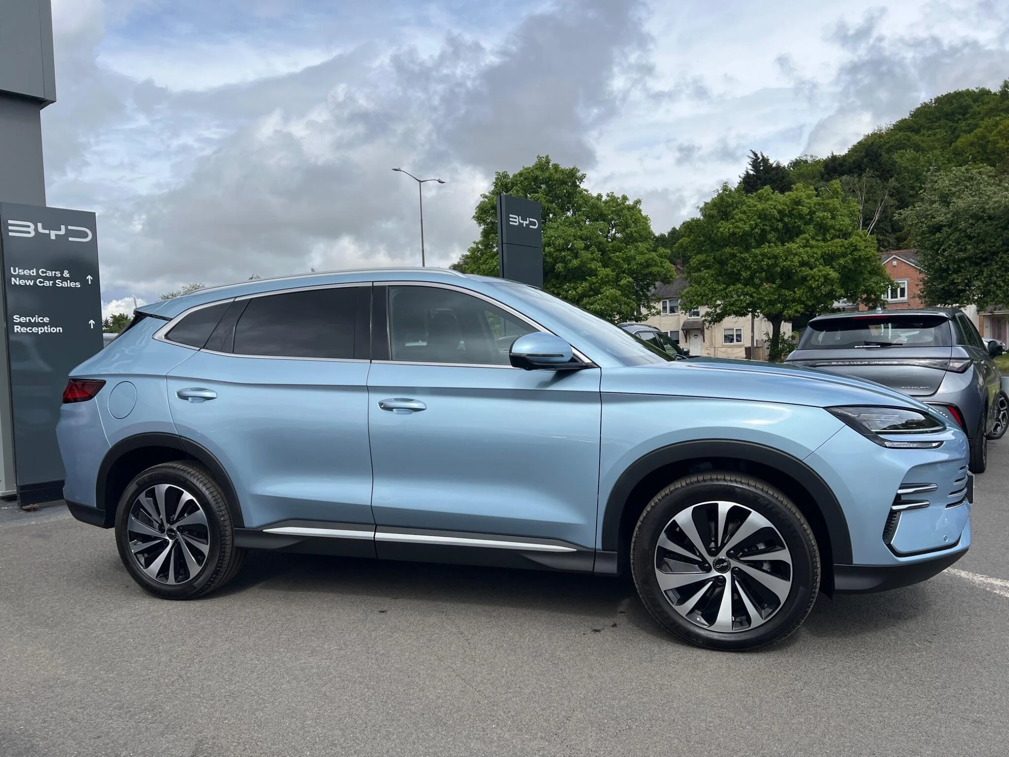 Vehicle image 15