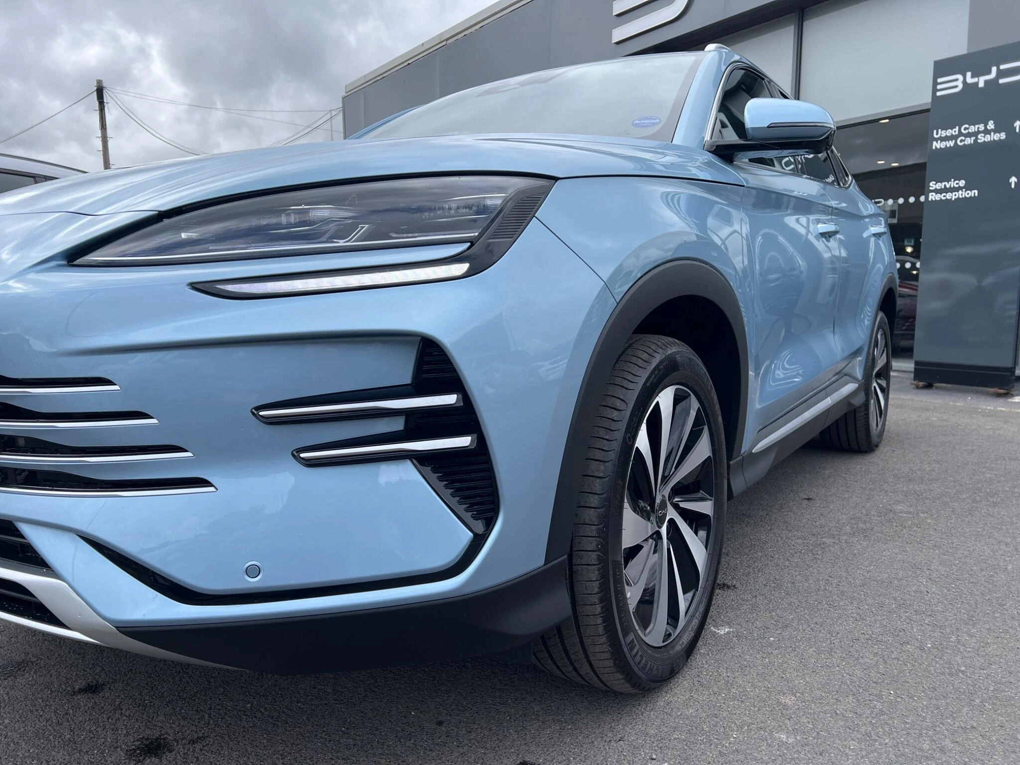 Vehicle image 9