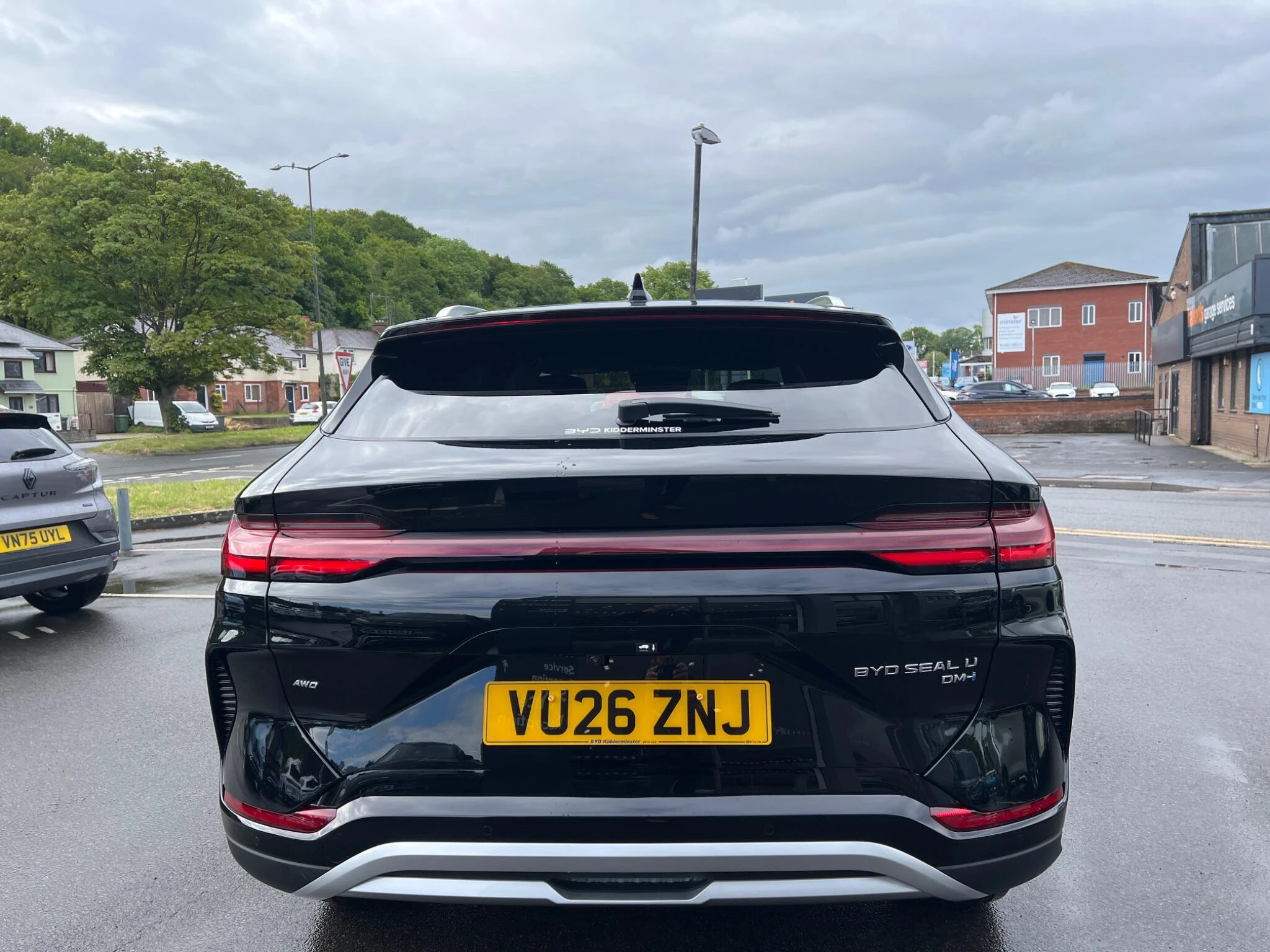 Vehicle image 8