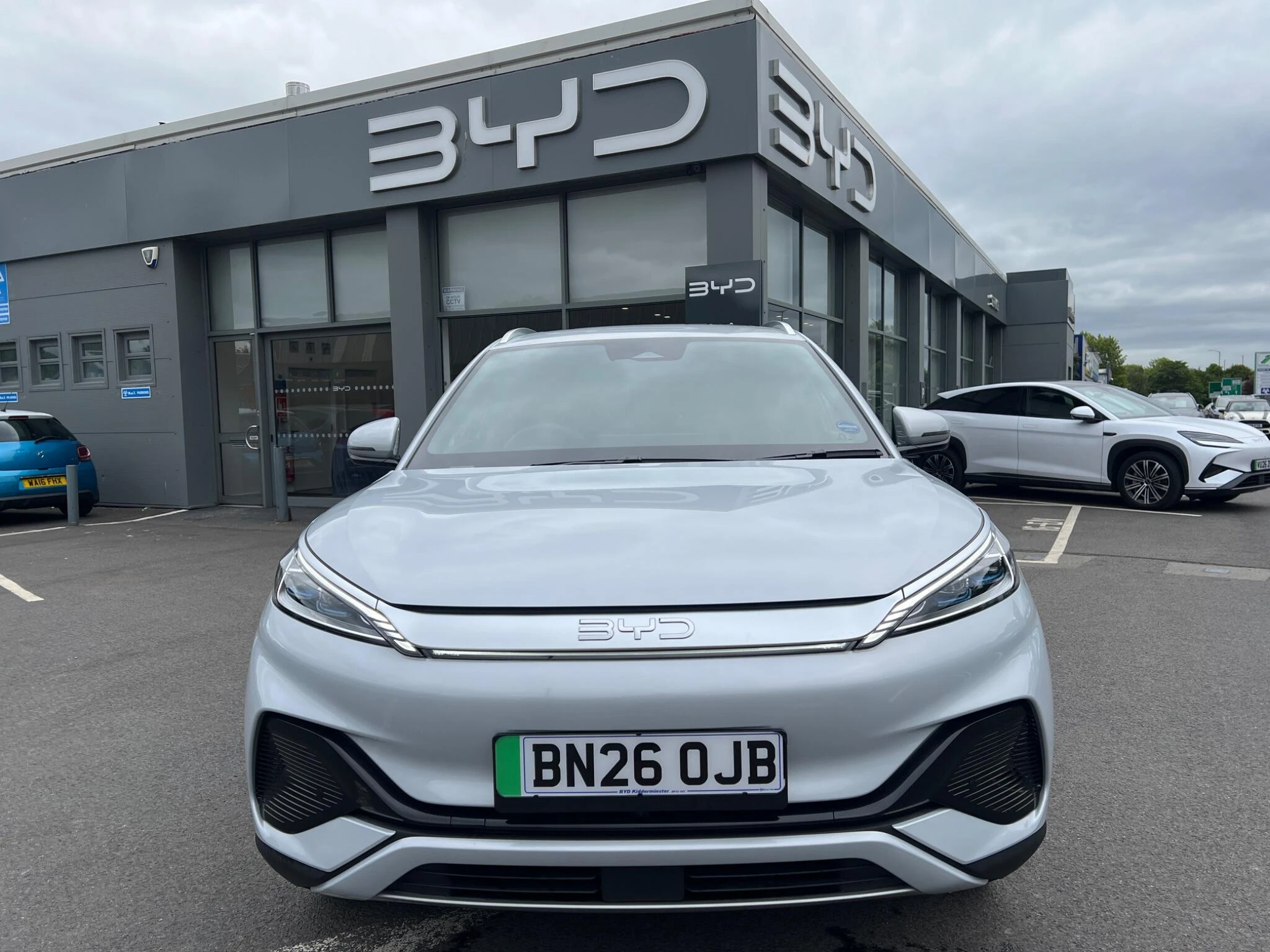 Vehicle image 8