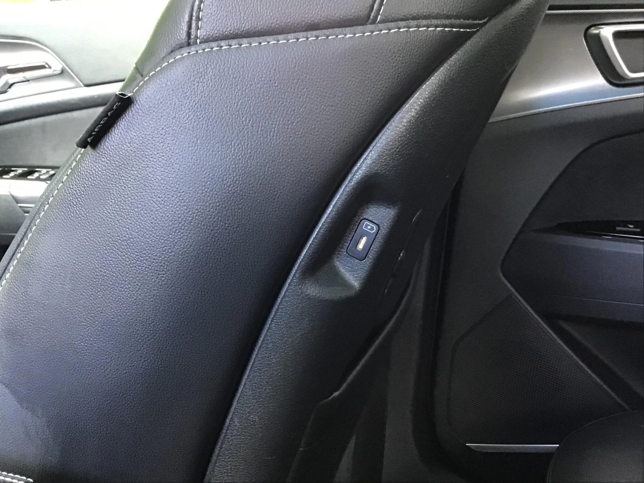 Vehicle image 47